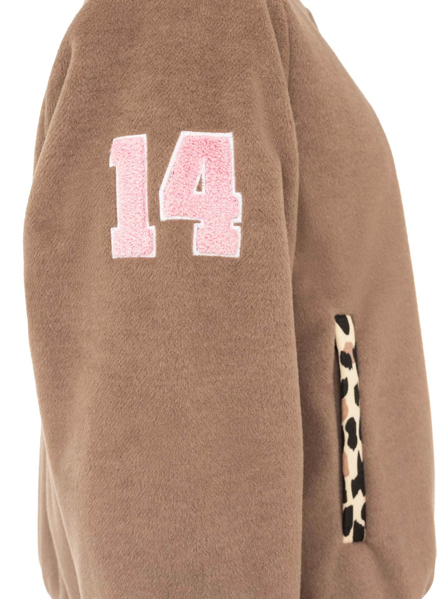 Zwillingsherz Bomberjacke »„College Leo“« gestreifte Bündchen, Leodetails und Futter, Druckknopfleiste