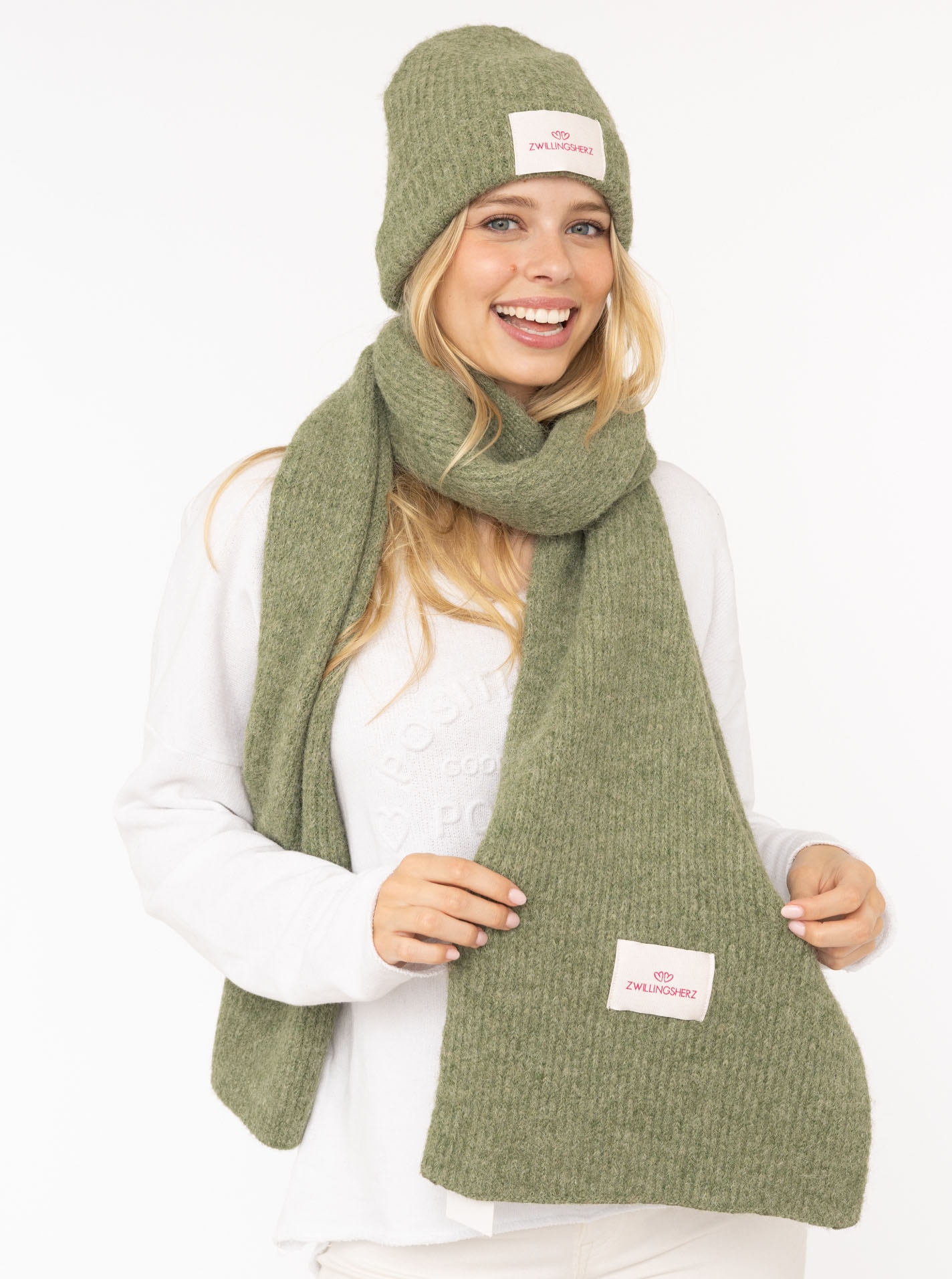 Zwillingsherz, Damen, Strickmütze »" Patch"« gerippt, mit Wolle und Umschlag, mit Patch, Khaki, Khaki, Damenmütze von Zwillingsherz