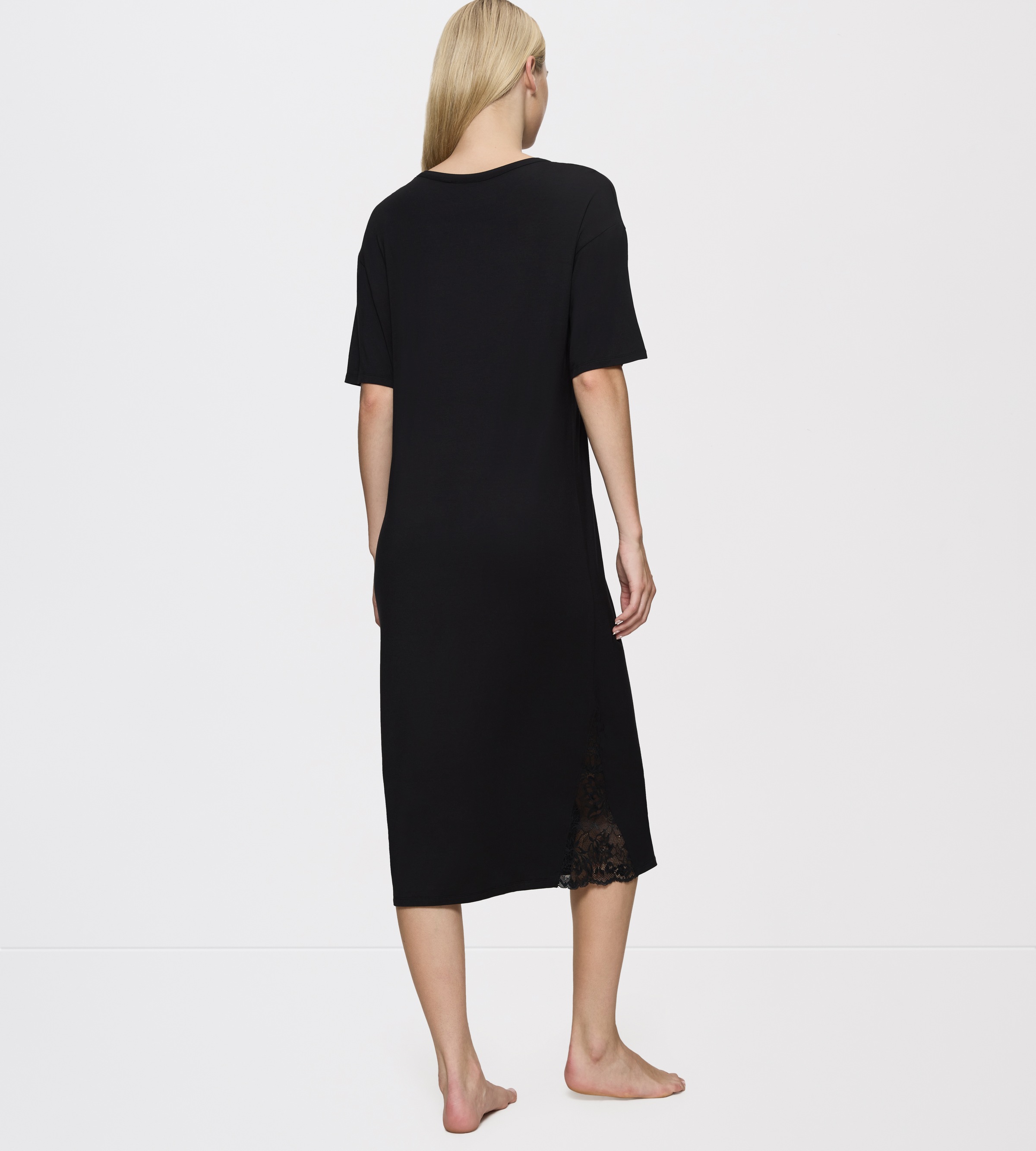 Triumph Nachthemd »Timeless Sensuality NDK SSL« Ohne Taschen atmungsaktiv, weich, kurzärmelig, Rundhalsausschnitt