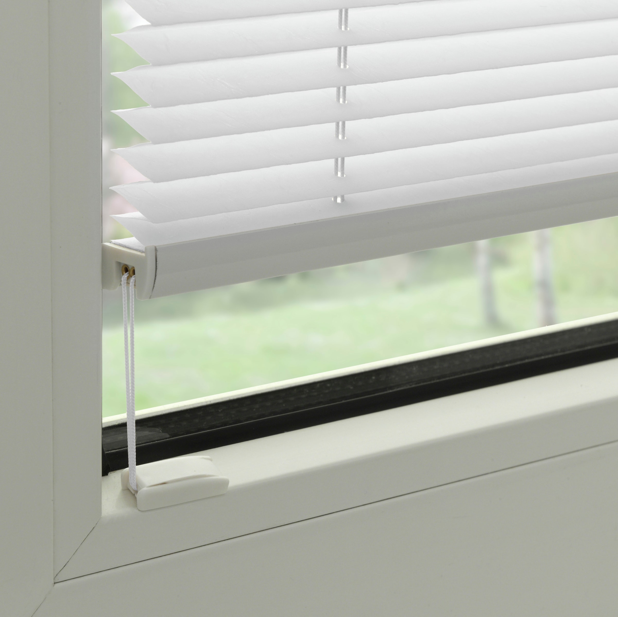 GARDINIA Plissee »Concept Tageslicht« blickdicht mit Bohren verspannt in der Breite kürzbar