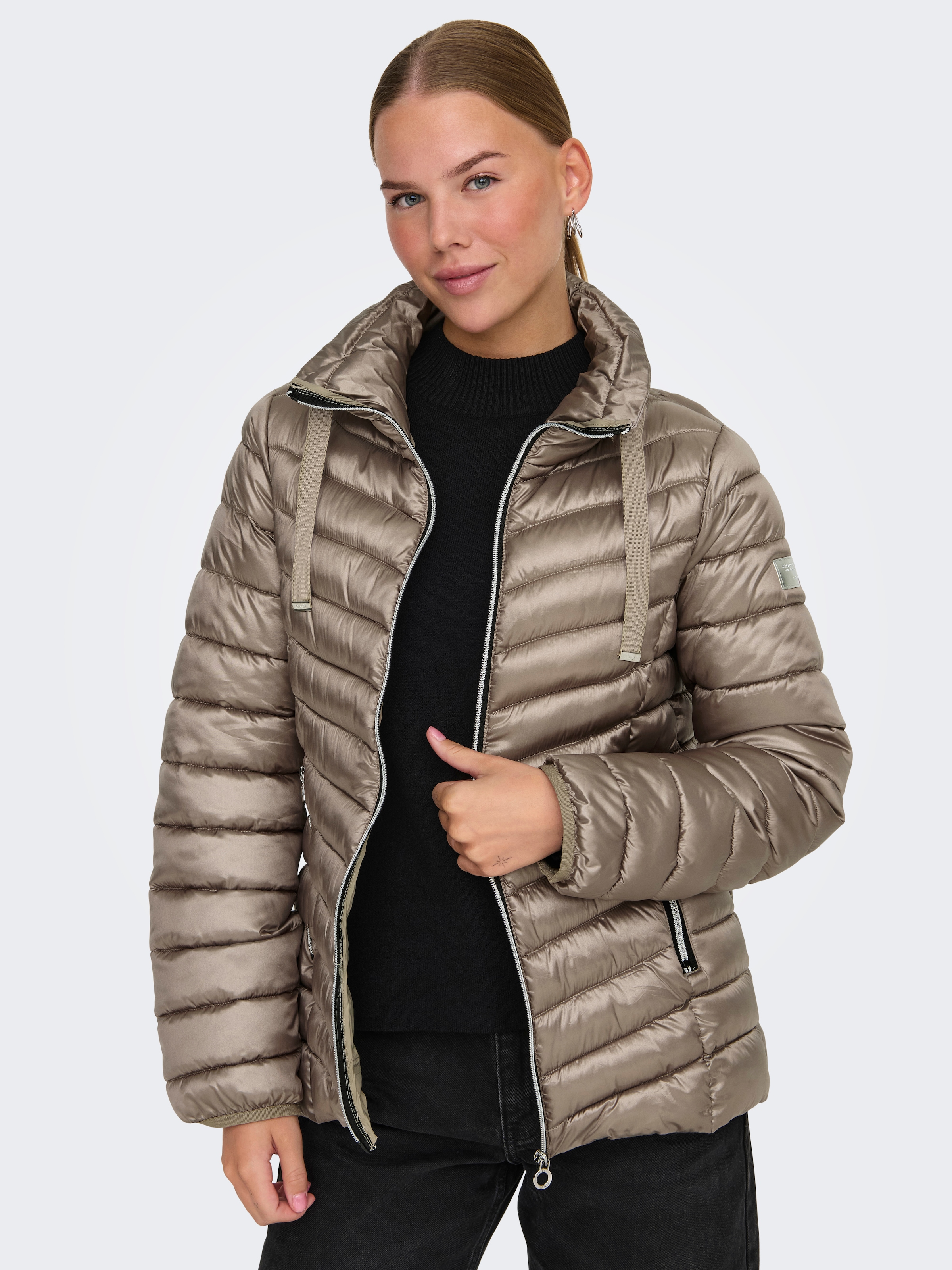 ONLY Steppjacke »ONLVEGA QUILTED LIFE JACKET CC OTW«