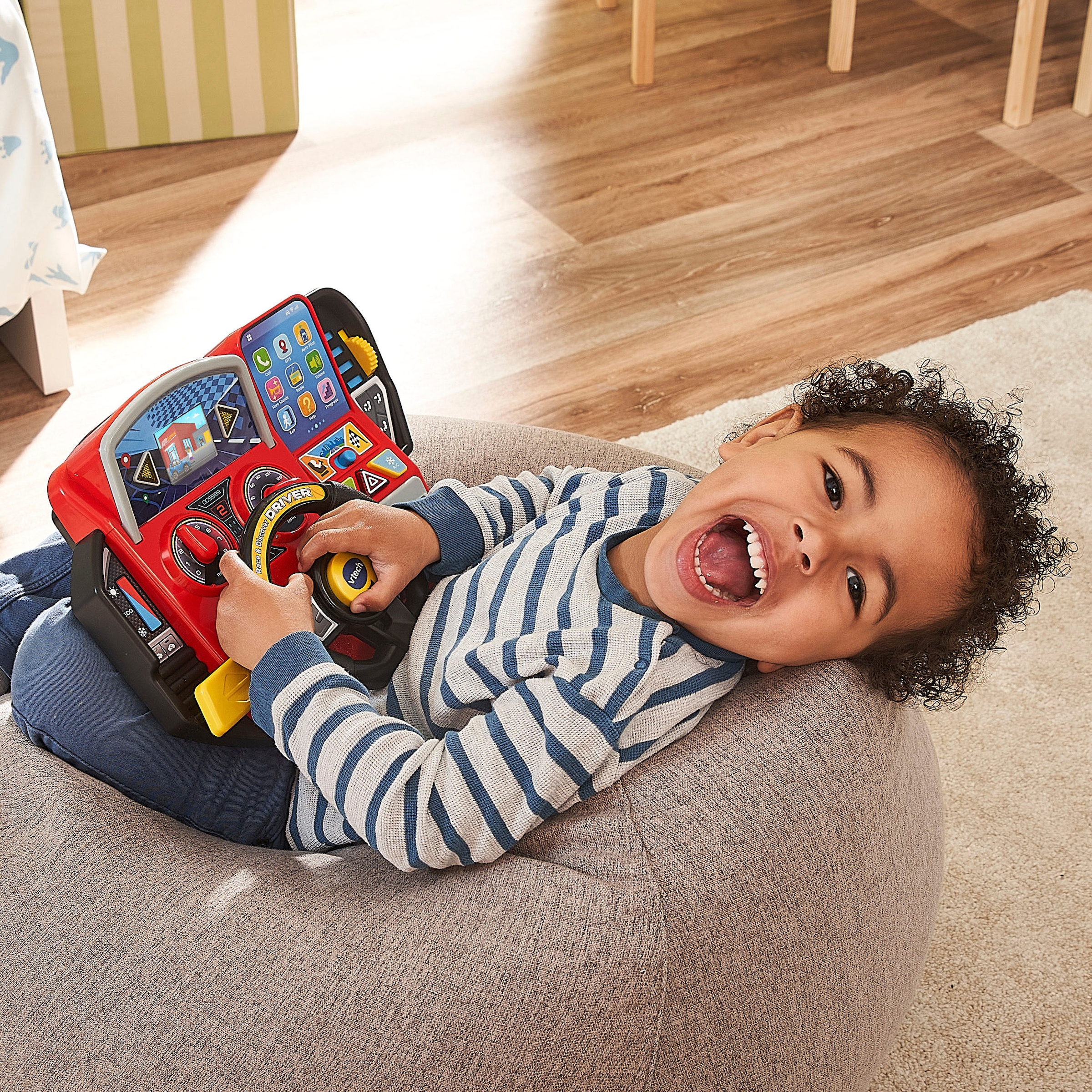 Vtech® Lernspielzeug »Abenteuer Lernlenkrad«, mit LCD-Farbbildschirm