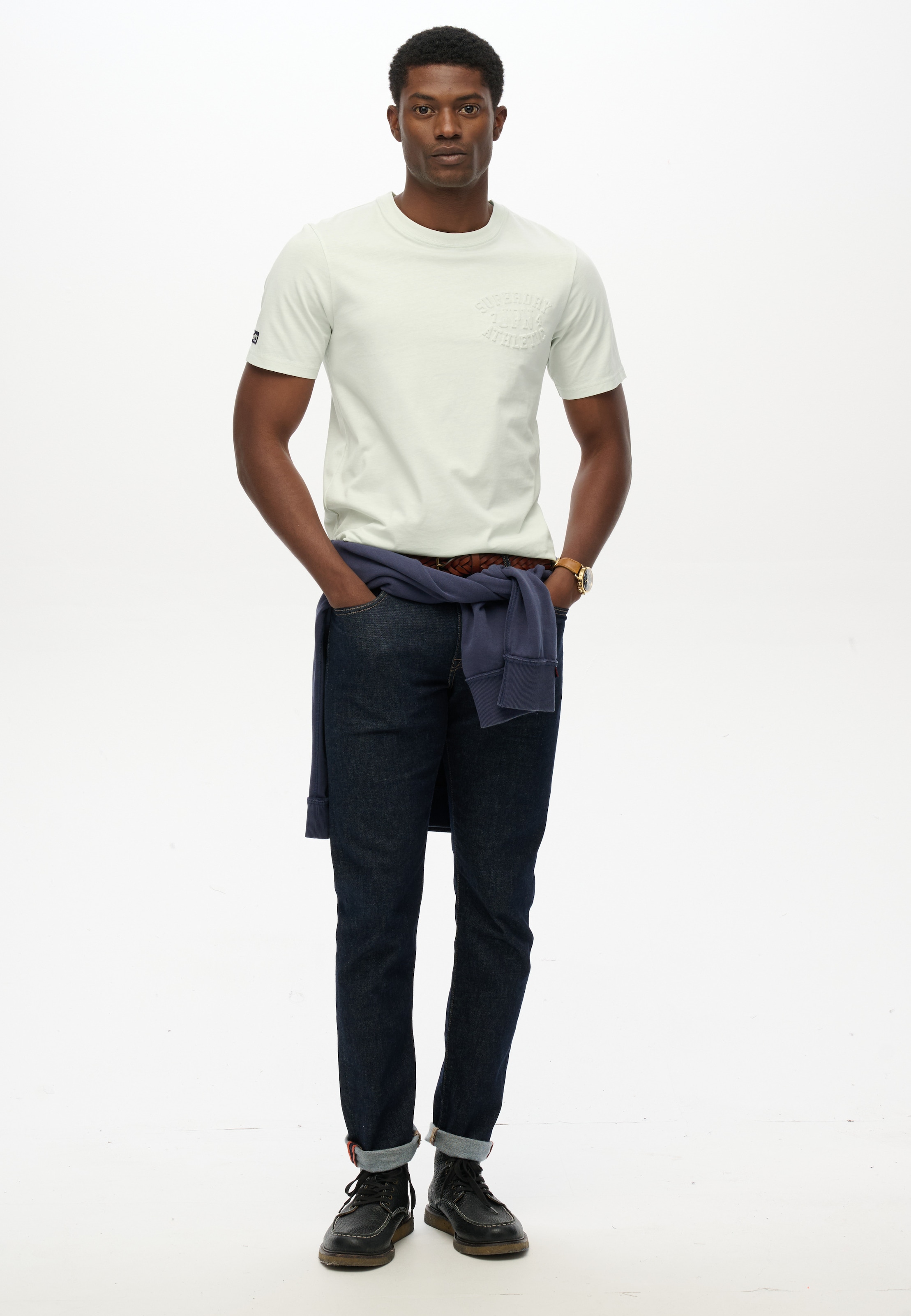 Superdry Rundhalsshirt »ATHLETIC EMBOSS RELAXED TEE«
