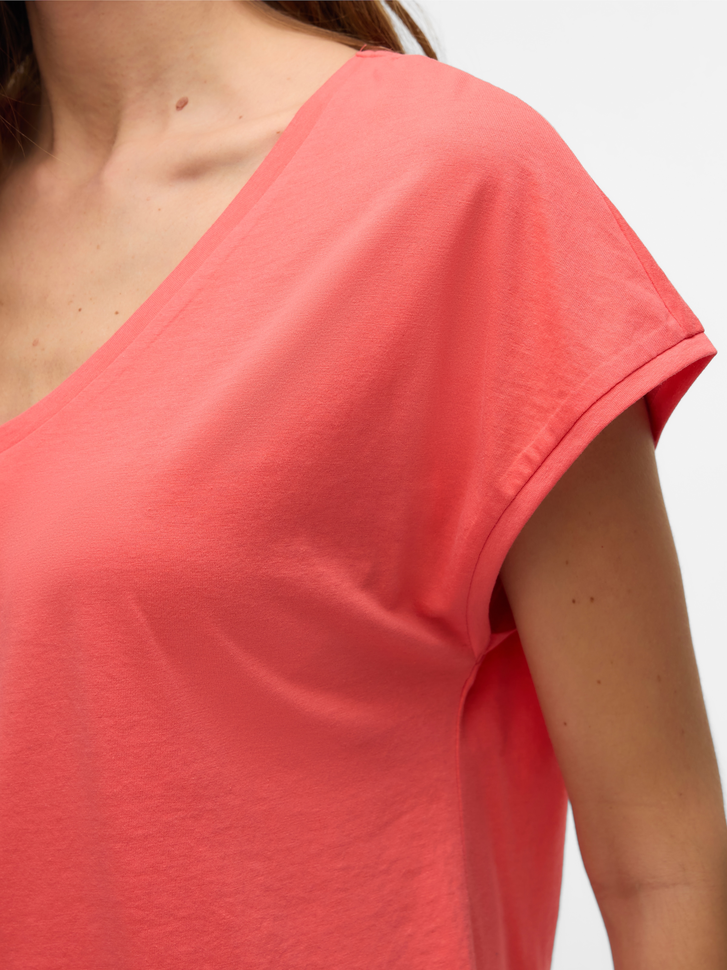 Vero Moda Kurzarmshirt »VMLUNA SS V-NECK TEE JRS NOOS«