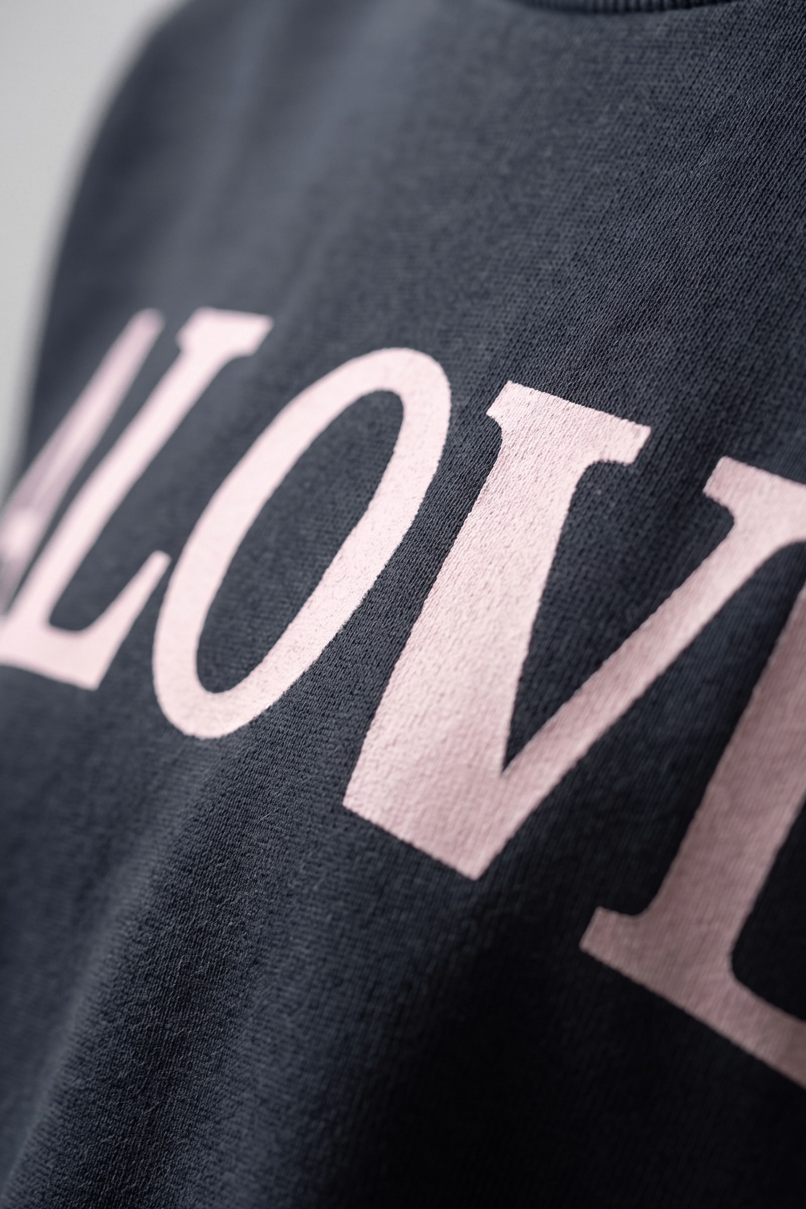 Alife & Kickin Sweatshirt , Brustprint ALOVE, Rippbündchen, überschnittene Schultern, Relaxed Fit
