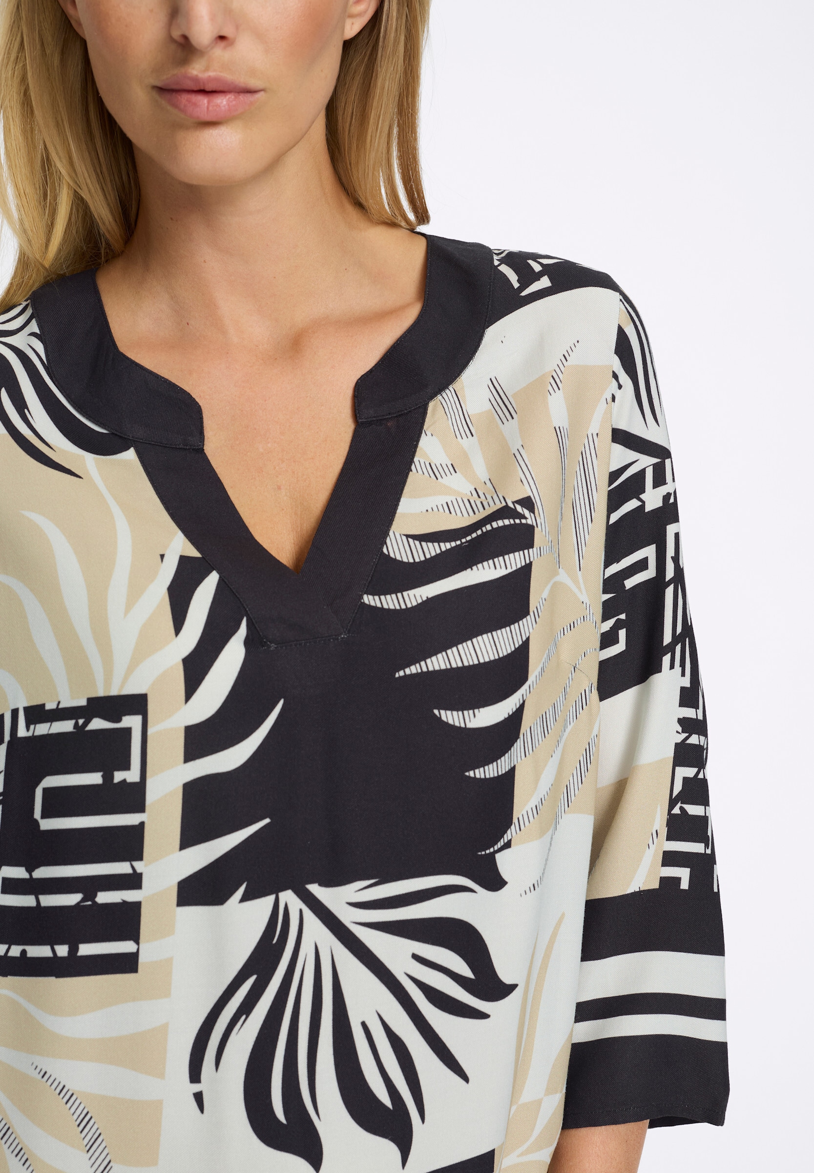 heine Druckkleid »Druck-Kleid Druckkleid mit grafischem Dessin« Ohne Taschen