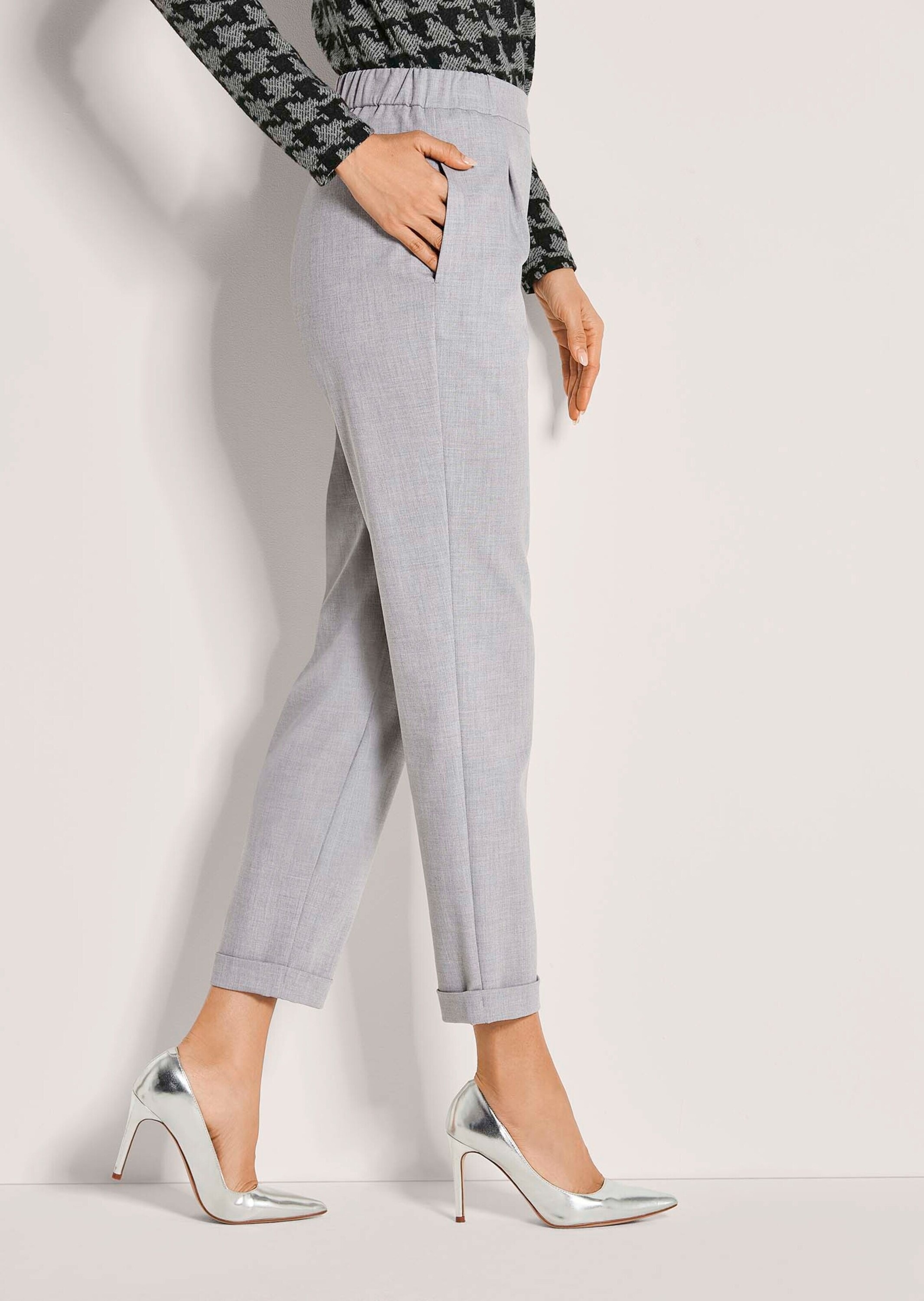 MADELEINE Schlupfhose »Chinohose Elastische Bundfaltenhose, 7/8-Länge«