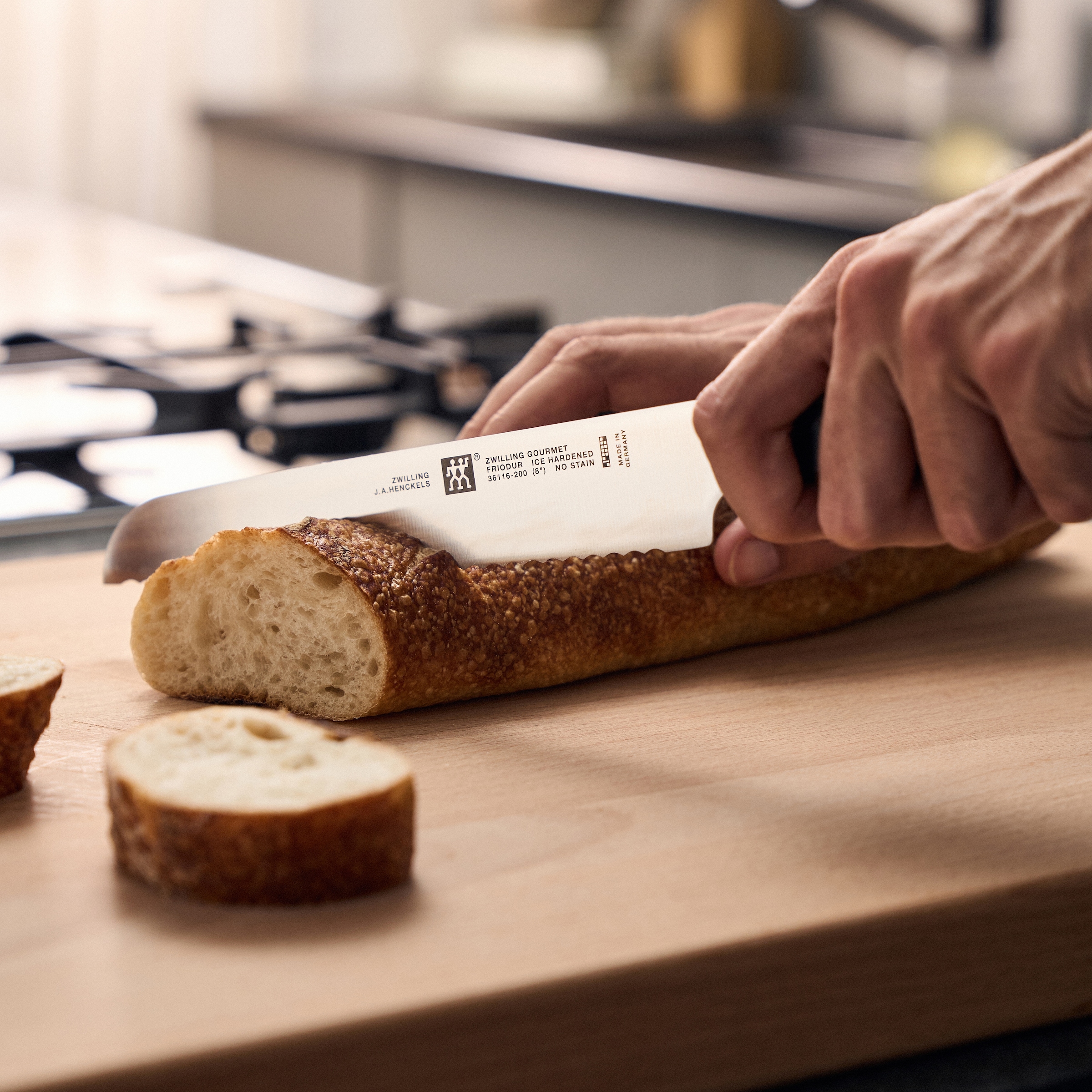 Zwilling Messerblock »Gourmet, inkl. 4 Messer«, 5 tlg., mit flexiblen Kunststoff-Borsten, Bambus