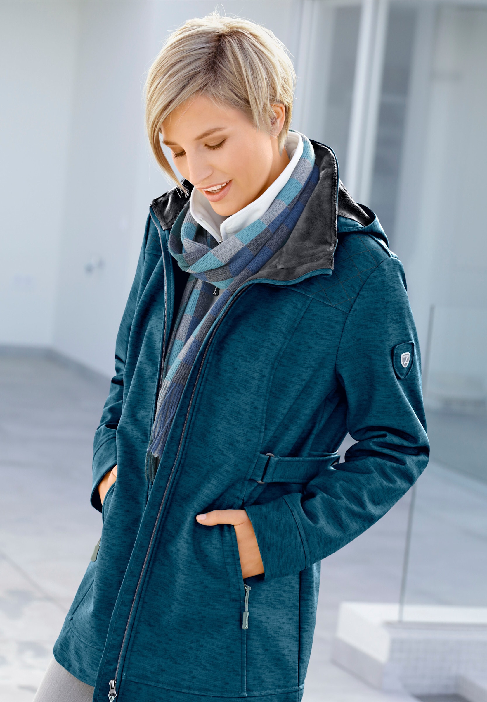 Witt Softshelljacke »Softshell-Jacke Softshelljacke gefüttert, wasserabweisend« Abnehmbare Kapuze