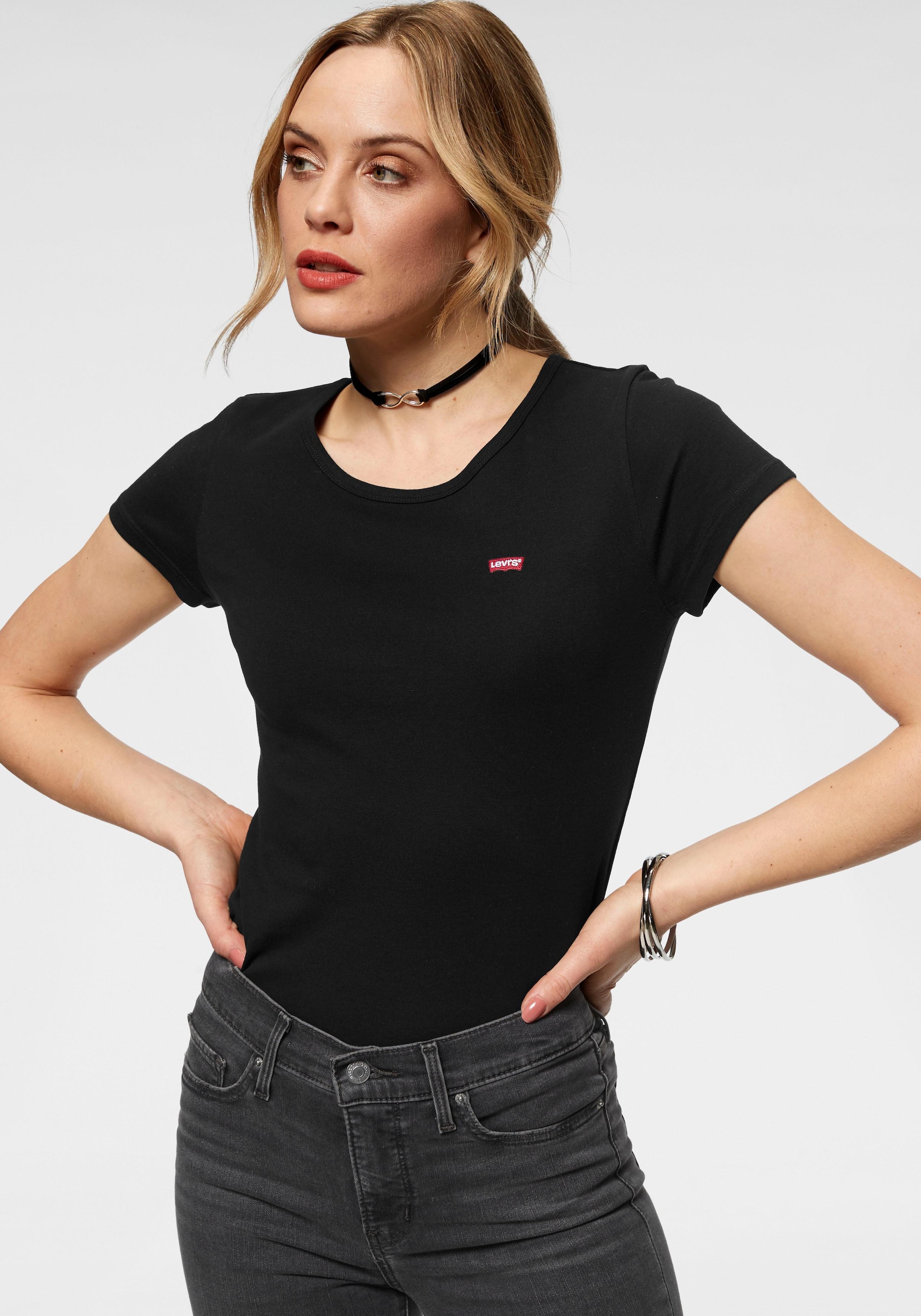 Levi's® T-Shirt »Mini-Logo«, mit kleiner Markenlogo-Stickerei auf der Brust