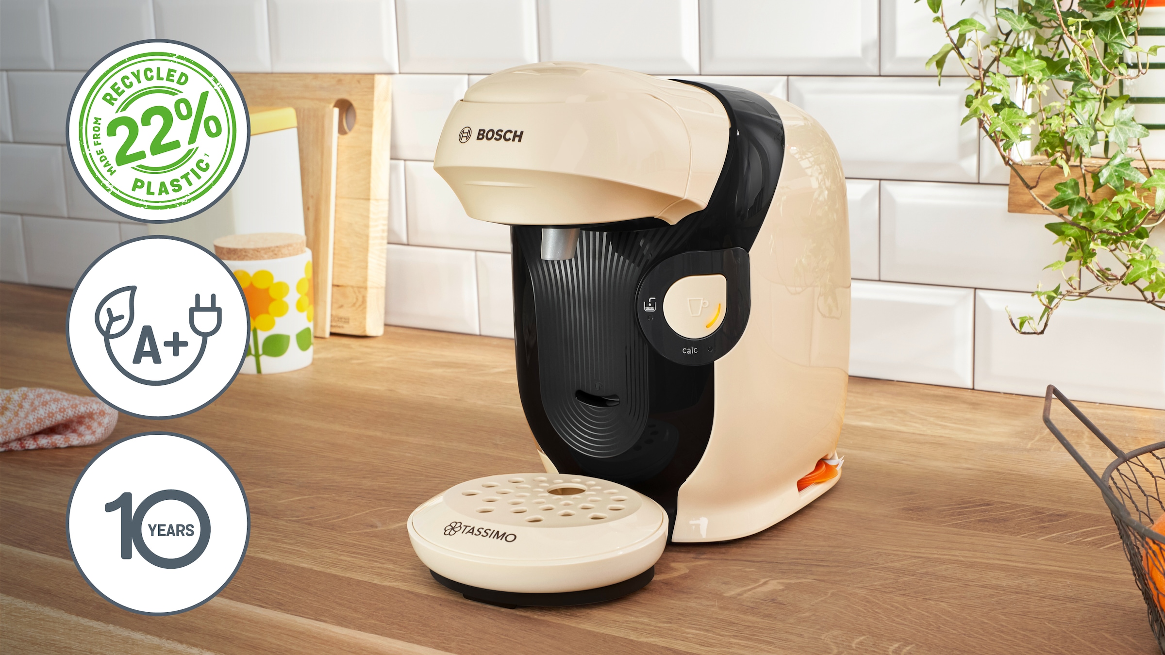 TASSIMO Kapselmaschine »style friendly TAS117E, über 70 Getränke, platzsparend«, nachhaltig, geeignet für alle Tassen, Wassertank 0,7 L, creme/schwarz