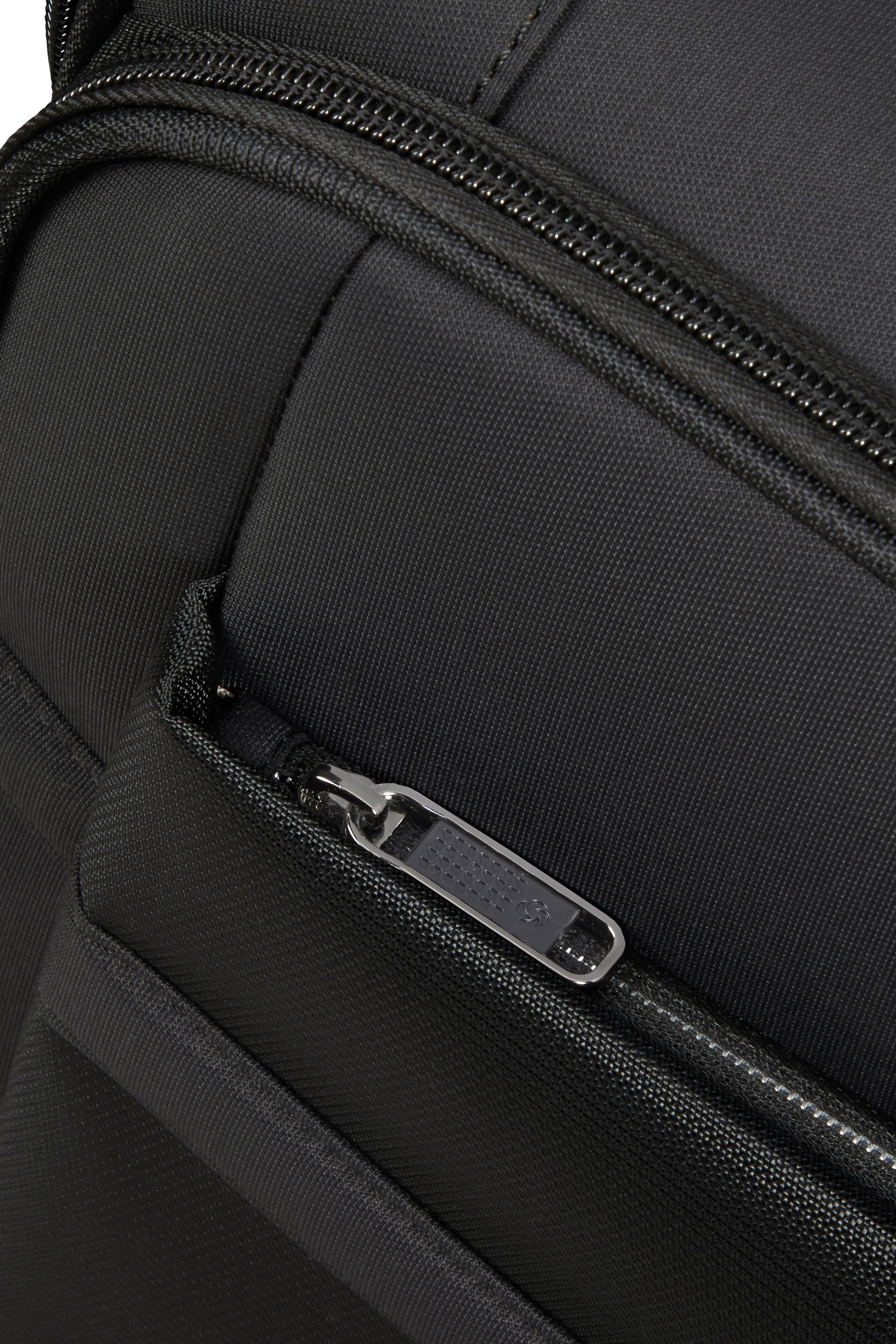 Samsonite Weichgepäck-Trolley »AIREA, verschiedene Größen und Farben«, 4 Rollen, Weichschalen-Koffer Reisekoffer mit Volumenerweiterung bei M/L