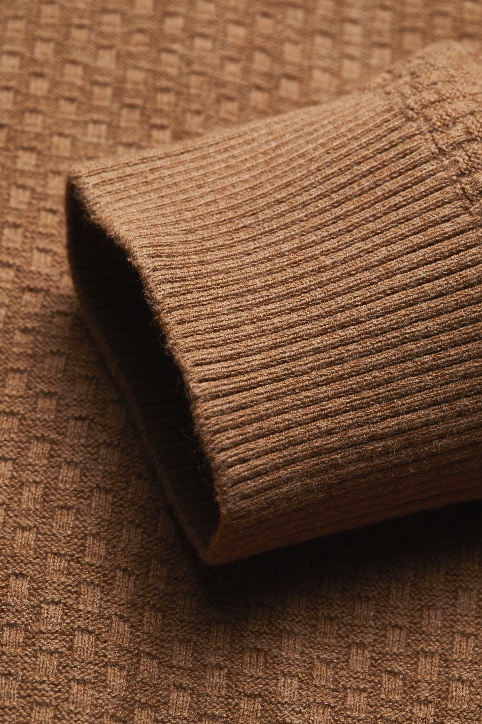 bugatti Rundhalspullover mit Waffelstruktur