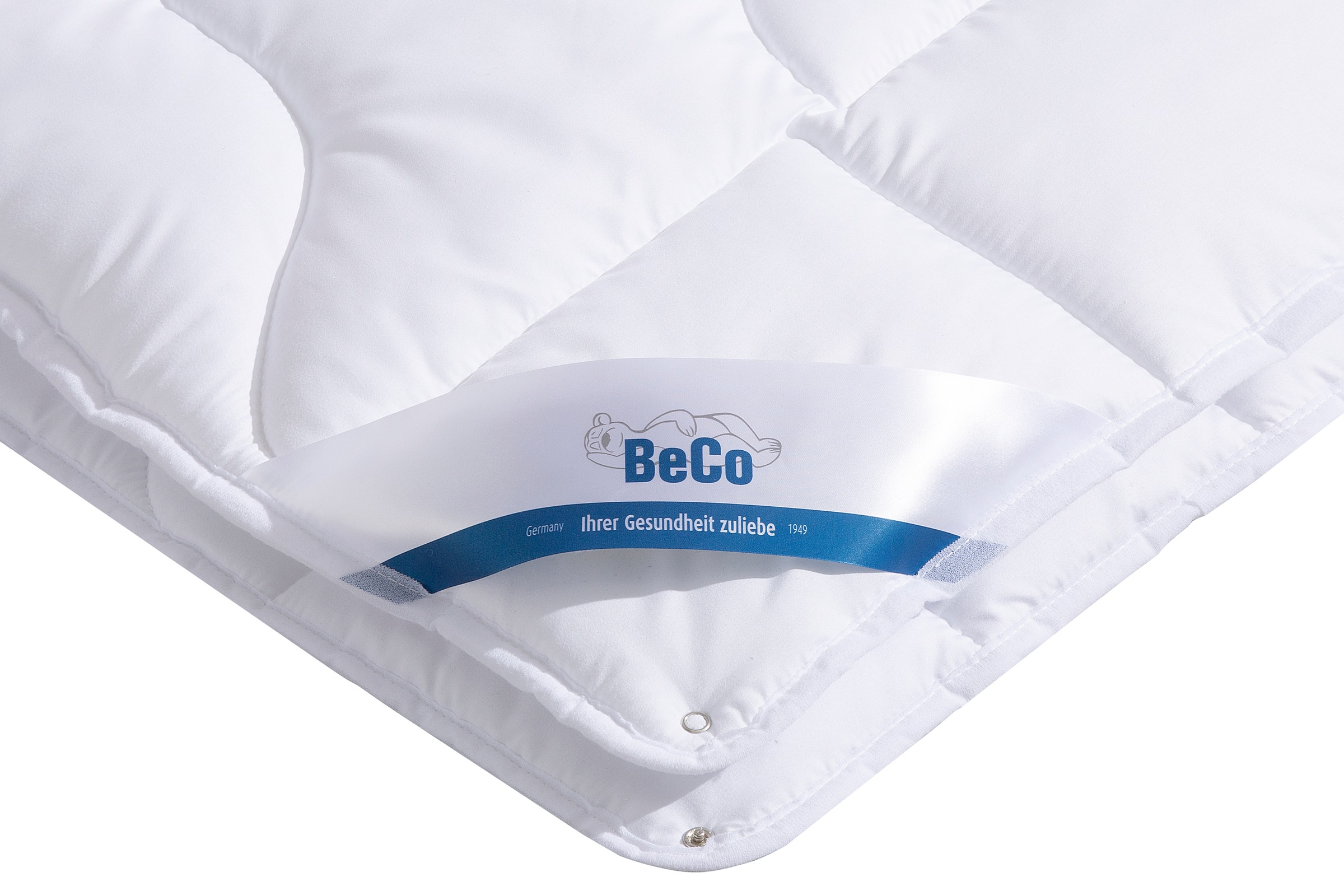 Beco Kunstfaserbettdecke »Sanalux Protect«, 4-Jahreszeiten, Füllung Polyester, Bezug Baumwolle oder Polyester, (1 St.), Bettdecke in 135x200, 155x220, 200x200 cm, Sommer oder Winter