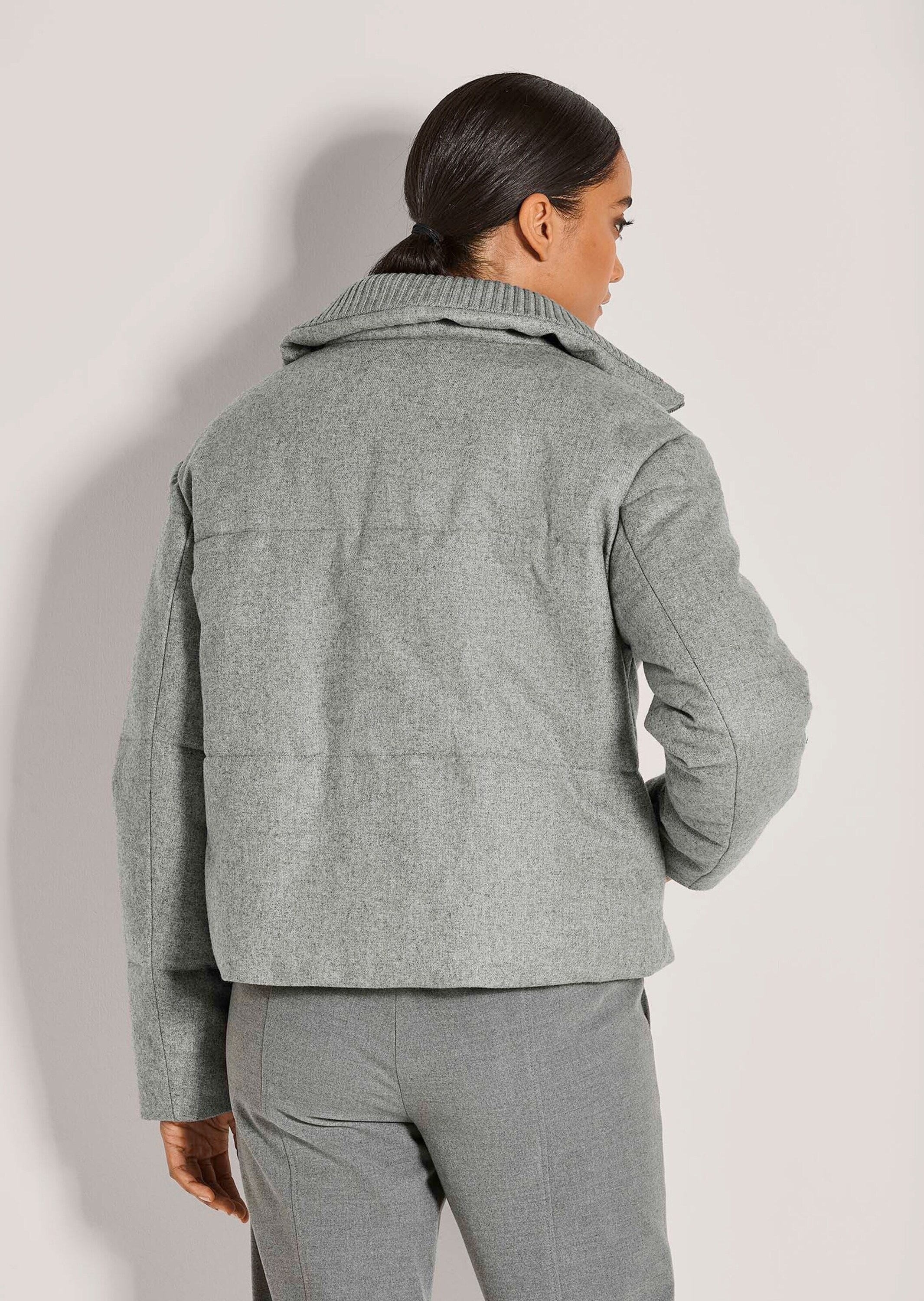 MADELEINE Kurzjacke »Steppjacke Urbaner Chic für kalte Tage« hoher Wollanteil, Rippstrick in der Krageninnnseite