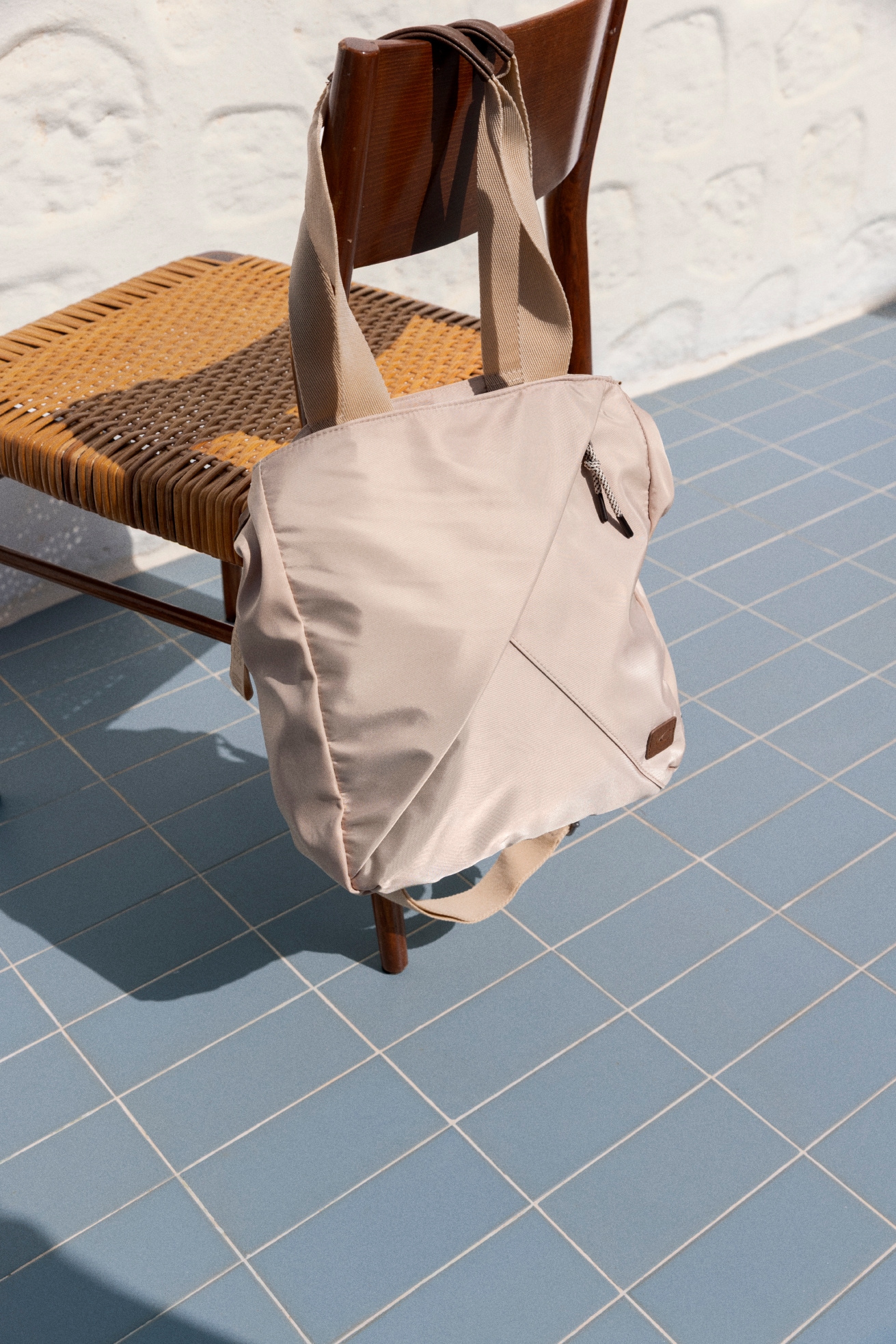 camel active Shopper »Aurum« aus recyceltem Polyester in Nylonstruktur, leicht & mit feinen Details