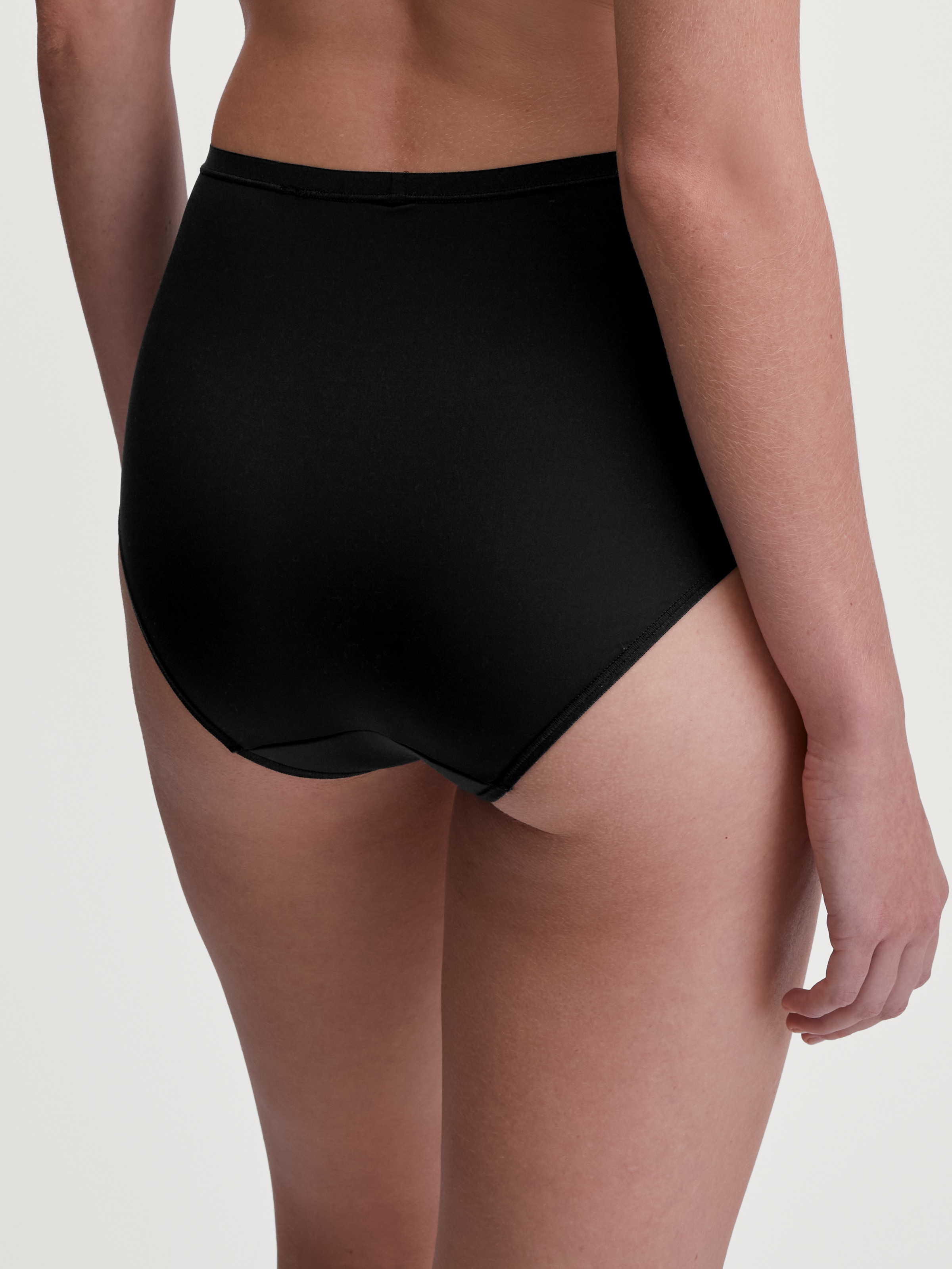 CALIDA High-Waist-Slip »Sleek Skin« elastischer Bund, hoher Schnitt, Single Jersey