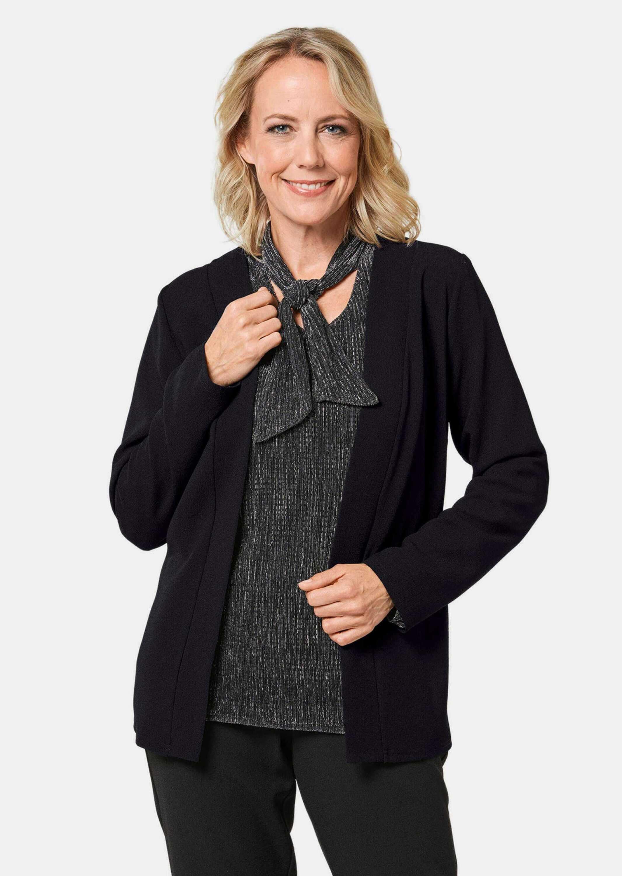 GOLDNER Longblazer »Kurzgröße Schicke Crêpe-Longjacke«