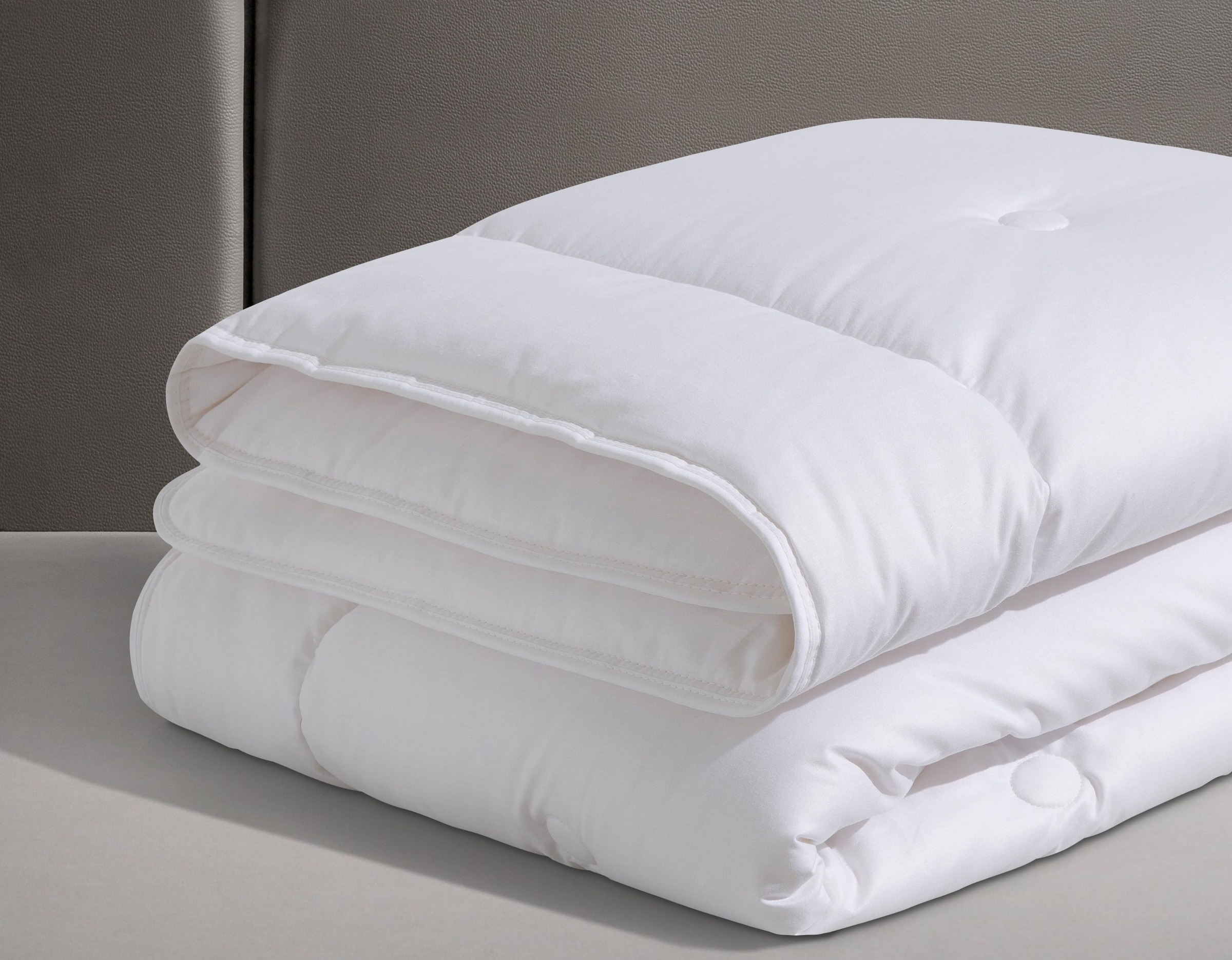f.a.n. Schlafkomfort Naturfaserbettdecke »Baumwolle«, leicht, (1 St.), aus 100 % natürlichen Materialien hergestellt