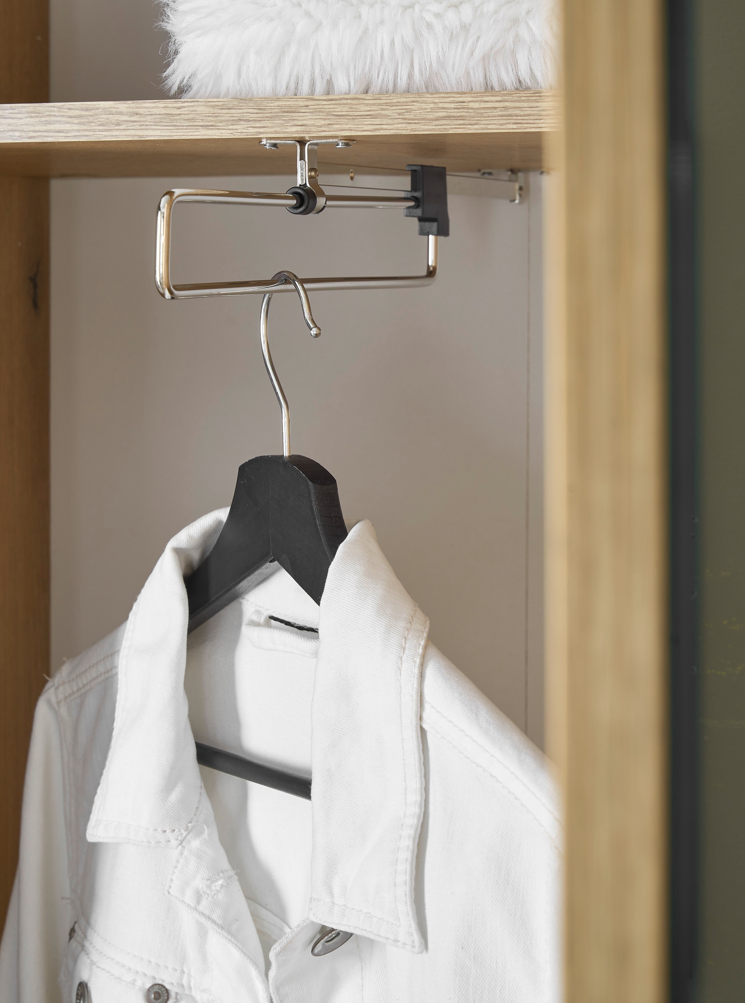 INOSIGN Garderobenschrank »GiRON/CiTY, moderner Garderobenschrank, Kleiderschrank mit Stauraum«, Spiegeltür, Teleskopauszug, Tür beidseitig montierbar, 60 cm breit