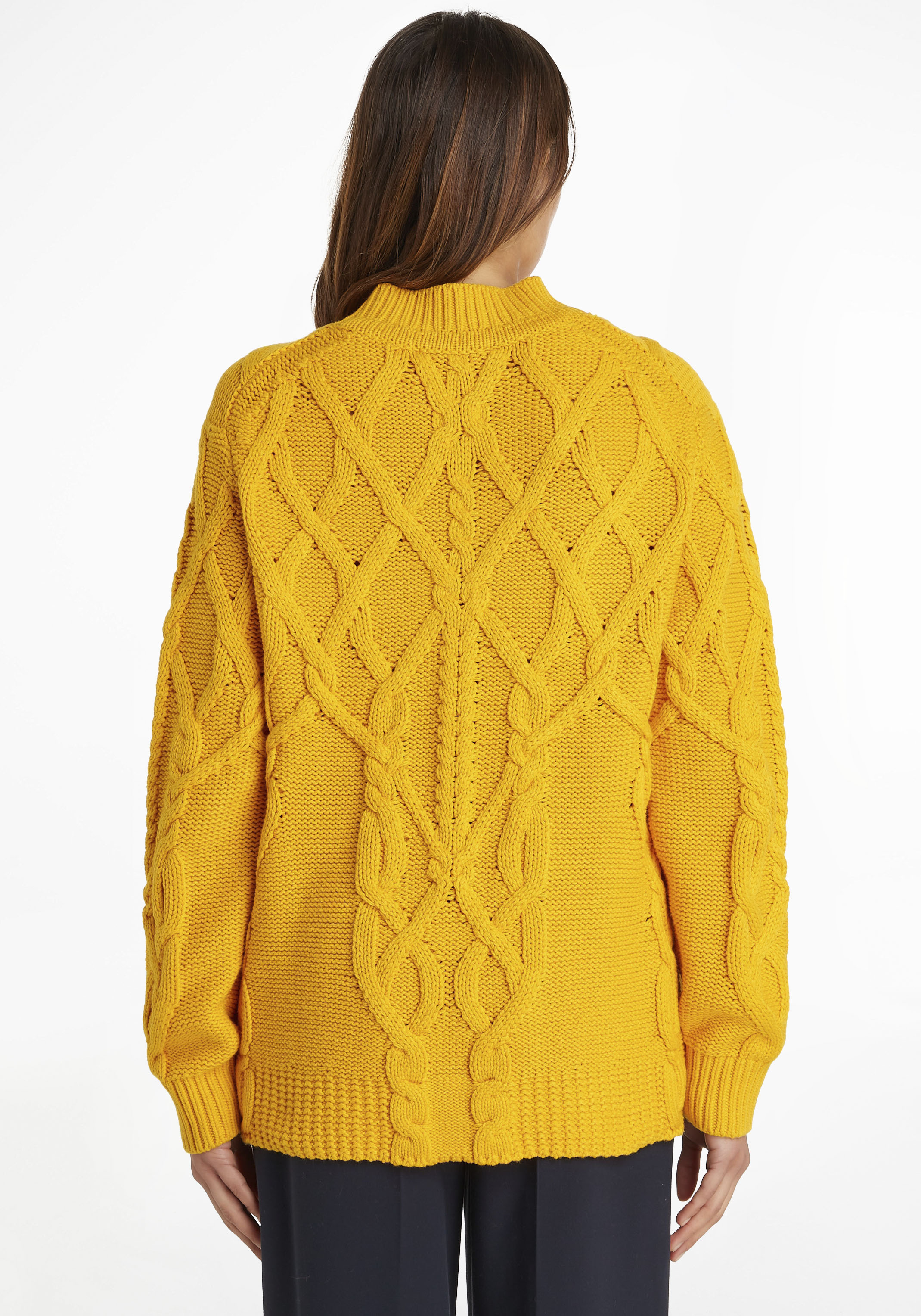 Tommy Hilfiger Strickpullover »RELAXED CABLE MOCK-NK SWEATER« mit Zopfmuster &amp; Tommy Hilfiger Markenlabel