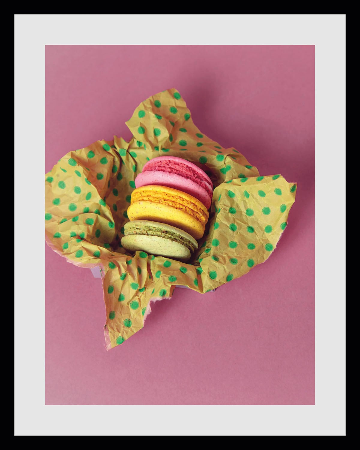 queence Bild »Macarons« Art | Essen | Kunst | Lebensmittel | Süßigkeiten | Süßspeisen 1 Stk. tlg. HD Premium Poster-Druck inkl. Holzrahmen