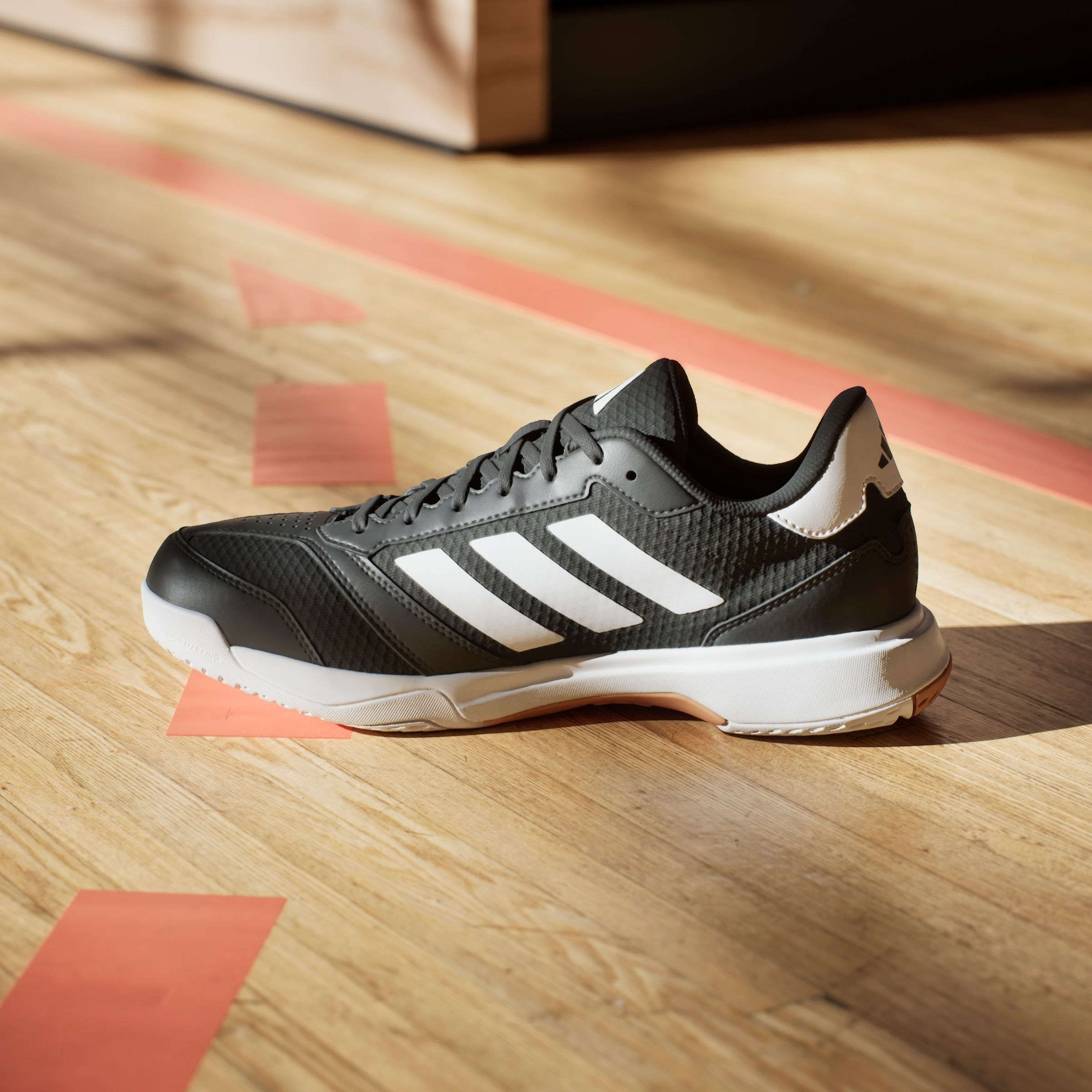 adidas Performance Hallenschuh »LIGRA 8 INDOOR«, geeignet für jeden Hallensport