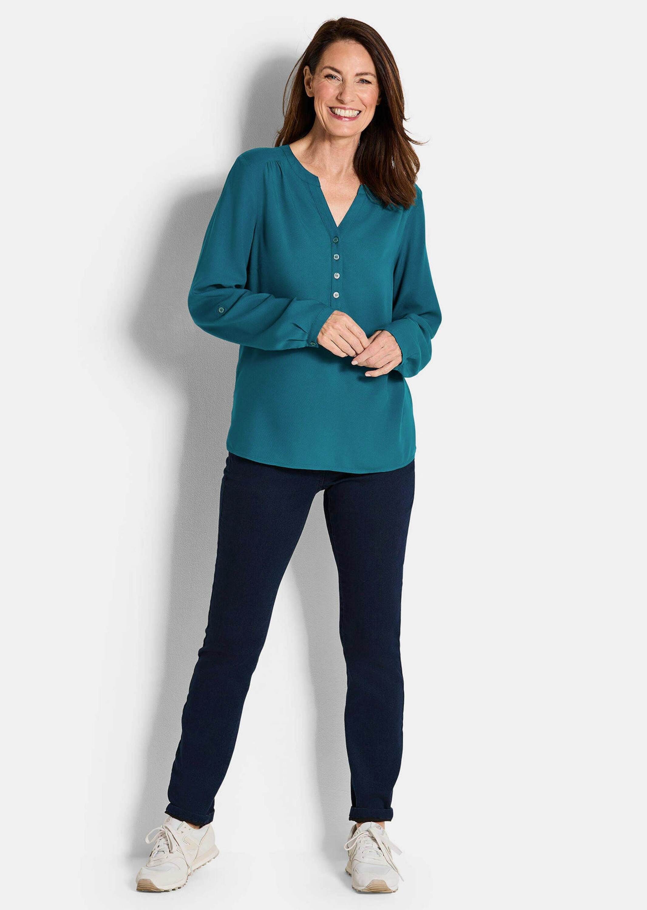 GOLDNER Schlupfbluse »Kurzgröße Elegante Viskosebluse mit V-Ausschnitt« Knopfleiste