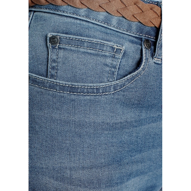DELMAO 3/4-Jeans, (Set, 2 tlg., mit Gürtel), mit modischem Flechtgürtel  inklusive ---NEUE MARKE! bei ♕