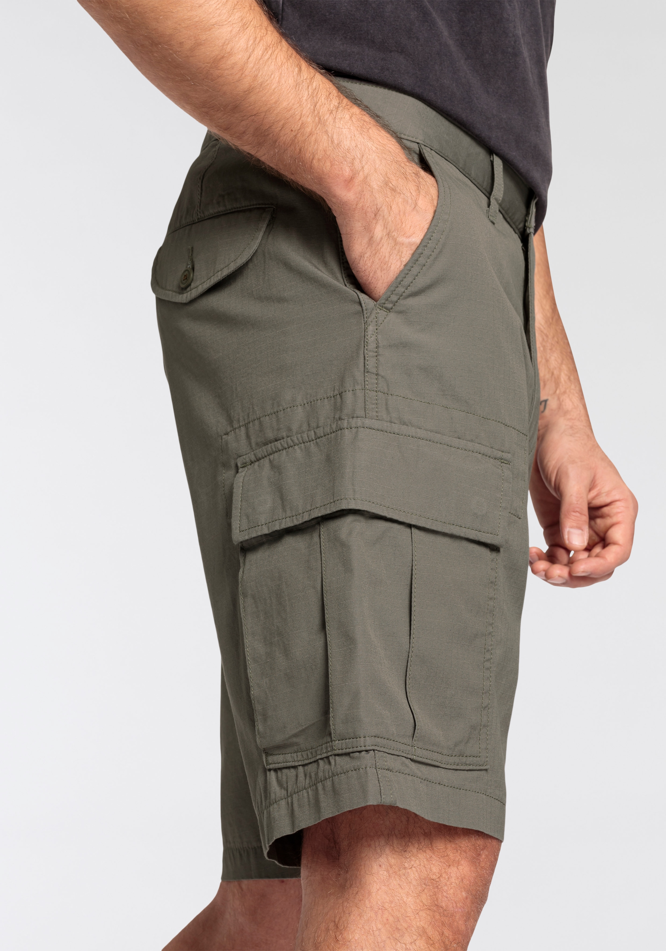 Levi's® Cargoshorts »CARRIER CARGO SHORT«