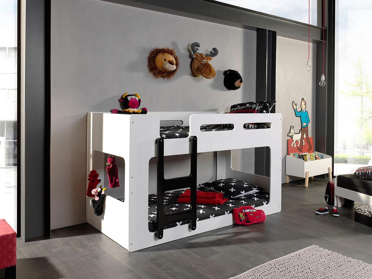 Vipack Hochbett »Luca, Liegefläche oben 90/200, moderne zeitlose Optik«, (B/H/T ca. 209x121x101cm, MDF weiß lackiert, Leiter schwarz), inkl. Bodenplatten für die Matratzen mit Abstand für Belüftung