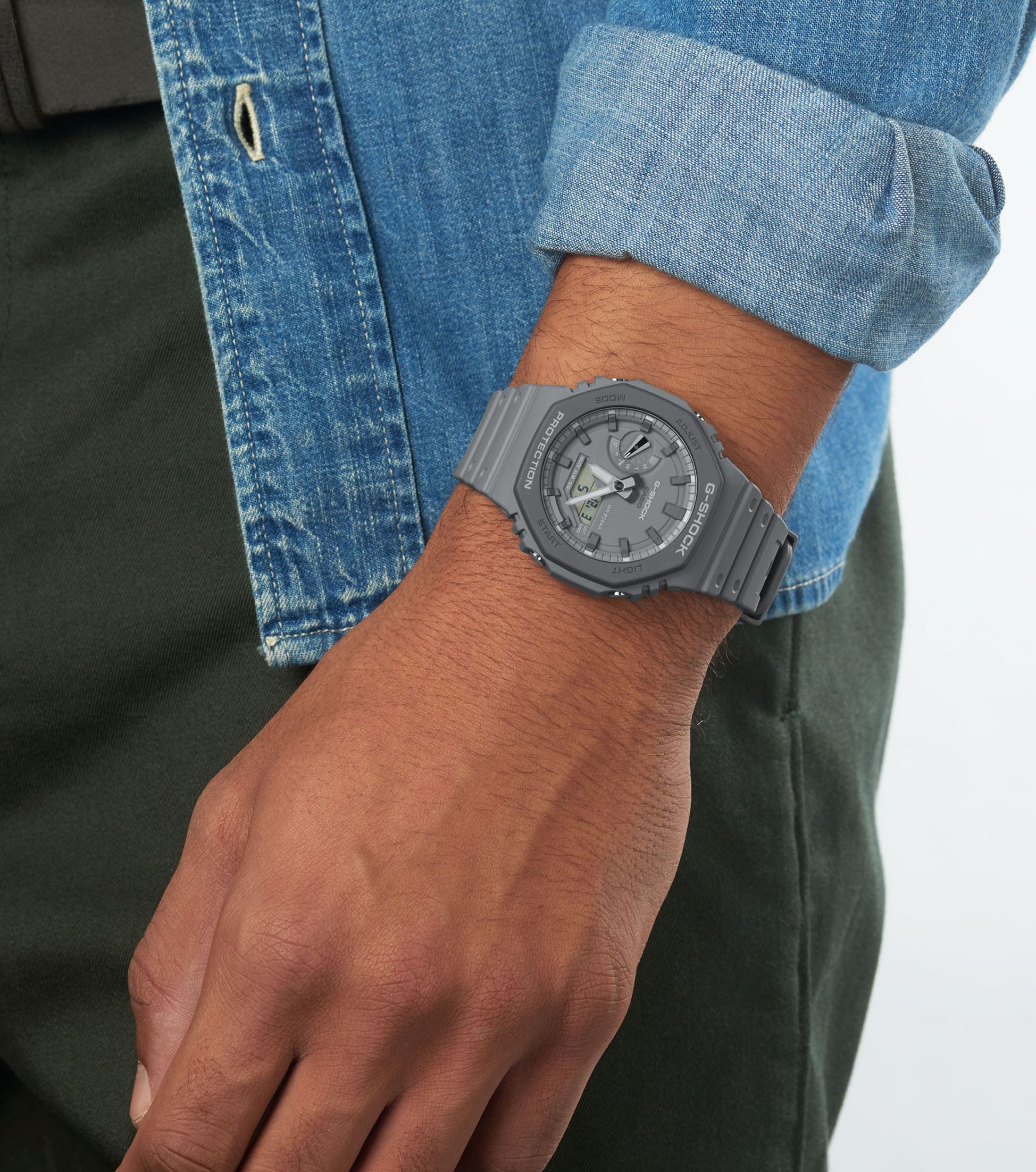 CASIO G-SHOCK Chronograph, Quarzuhr, Armbanduhr,Herrenuhr,digital, bis 20bar wasserd.Resinarmband
