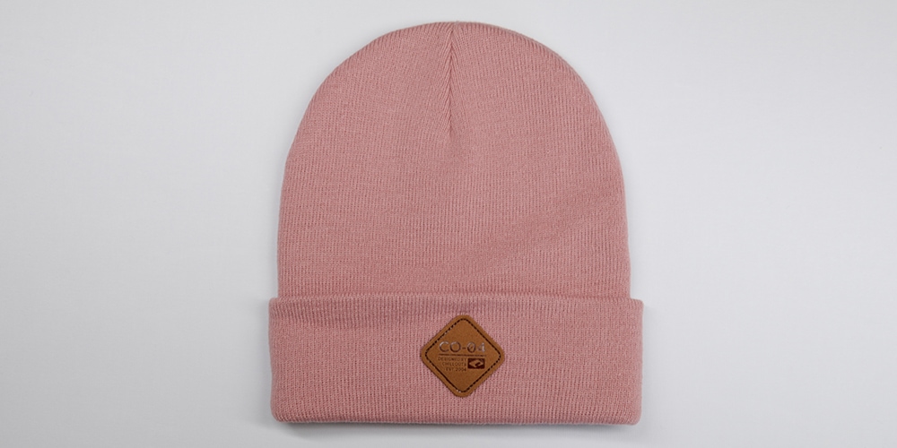 chillouts Beanie »Nicki Hat« mit stilvollem Logo-Emblem