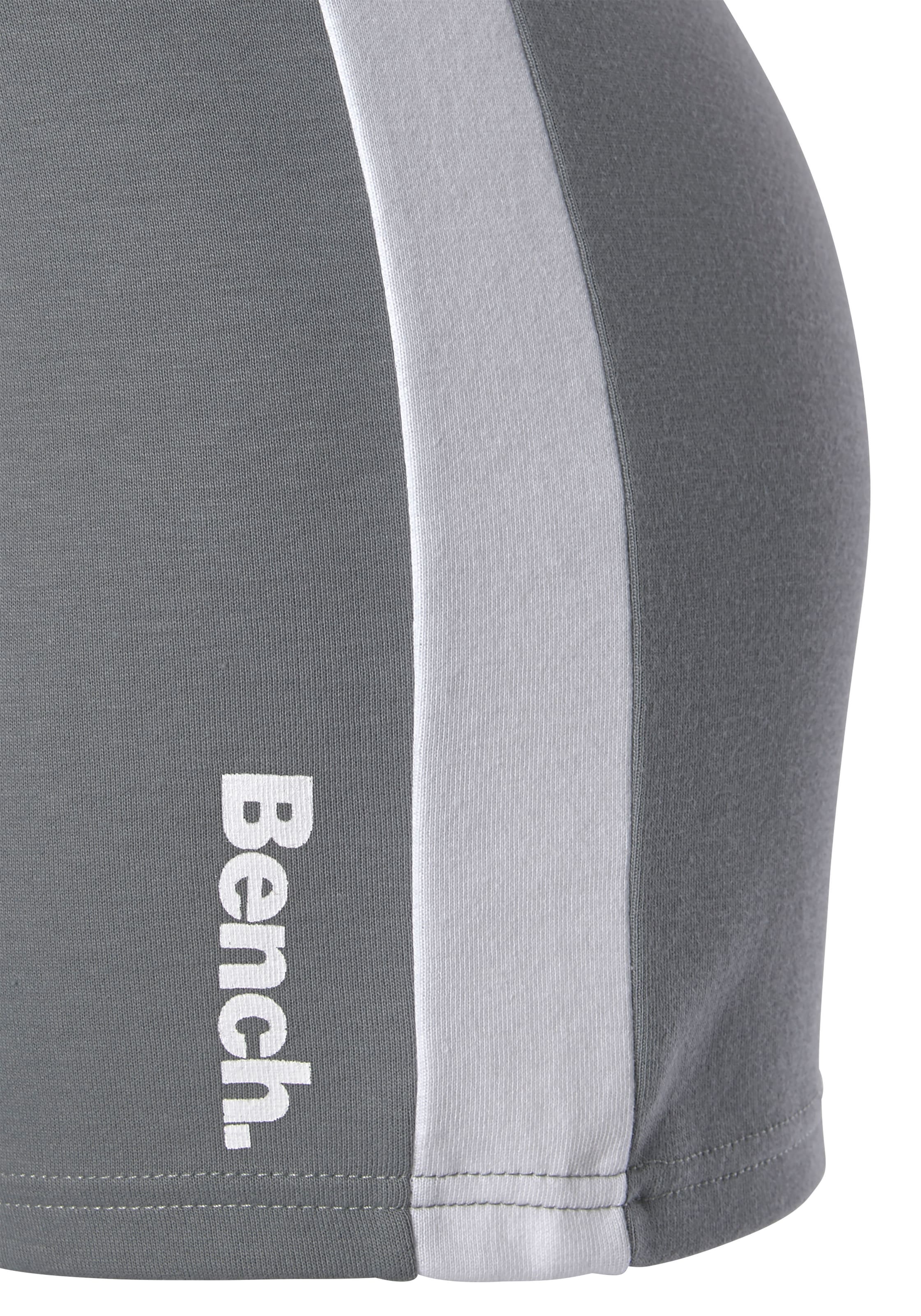 Bench. Loungewear Relaxshorts, Kurze Hose mit Seitenstreifen, Loungewear