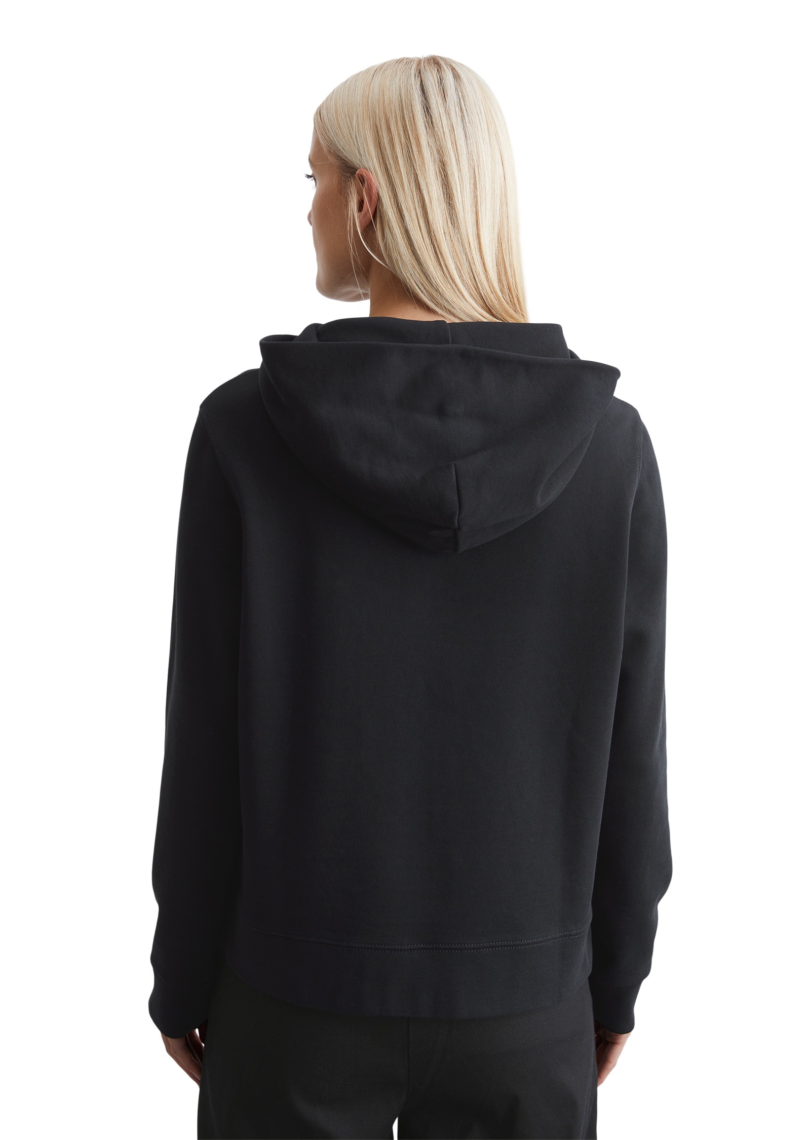 Marc O'Polo Hoodie, auf der Brust ist eine farblich passende Logo-Stickerei