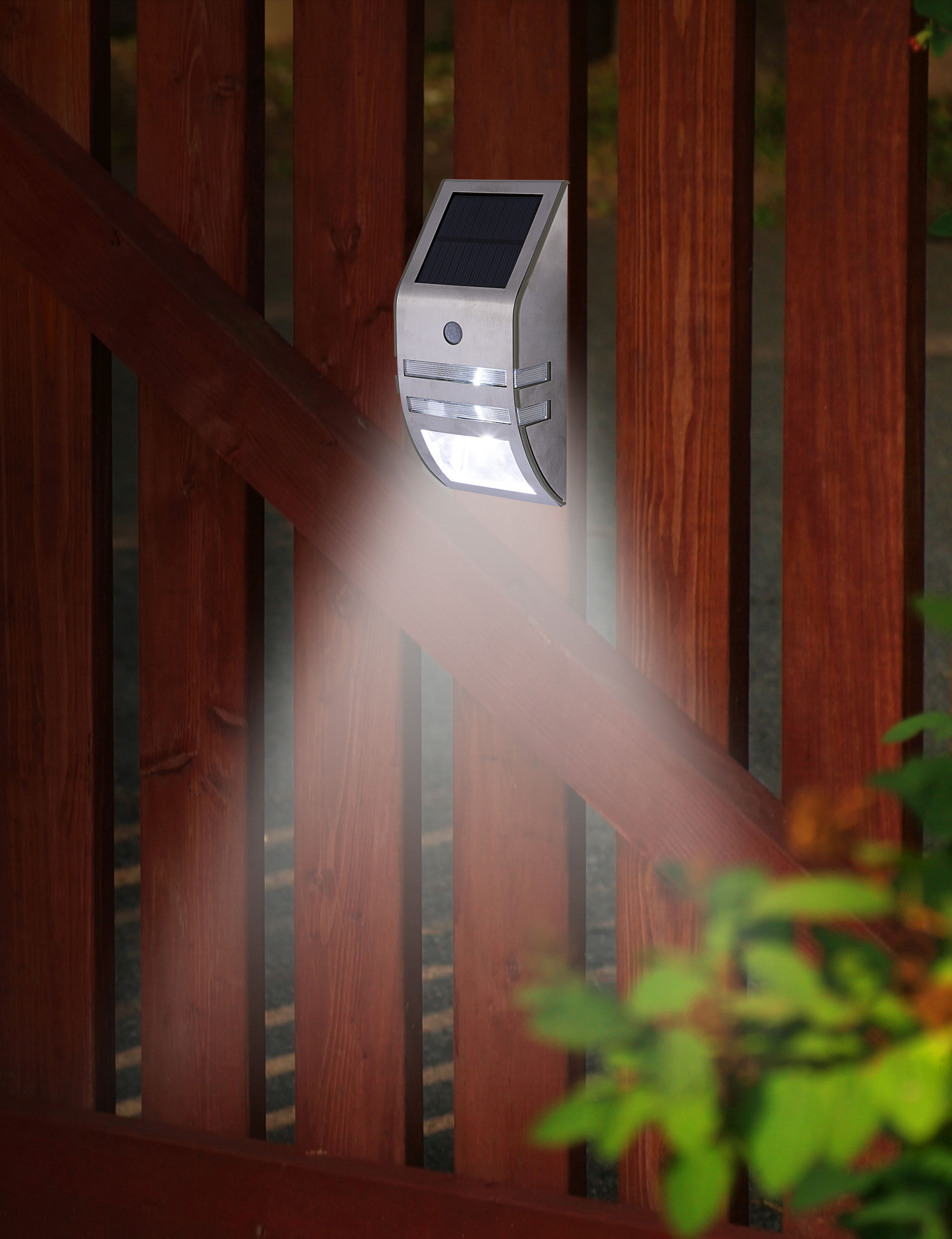 OTTO home LED Solarleuchte »Leyan, LED-Solar Wandleuchte« LED-Modul 2 Stk. Neutralweiß mit Bewegungsmelder und Montagematerial