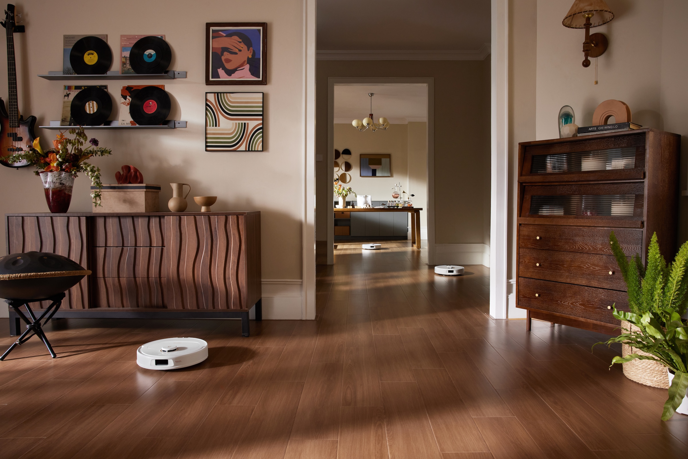 Roborock Saugroboter »Roborock Qrevo 5AE mit Wischfunktion, autom. Moppanhebung« leistungsstarke 12.000 Pa Saugleistung, LDS-Navigationssystem,