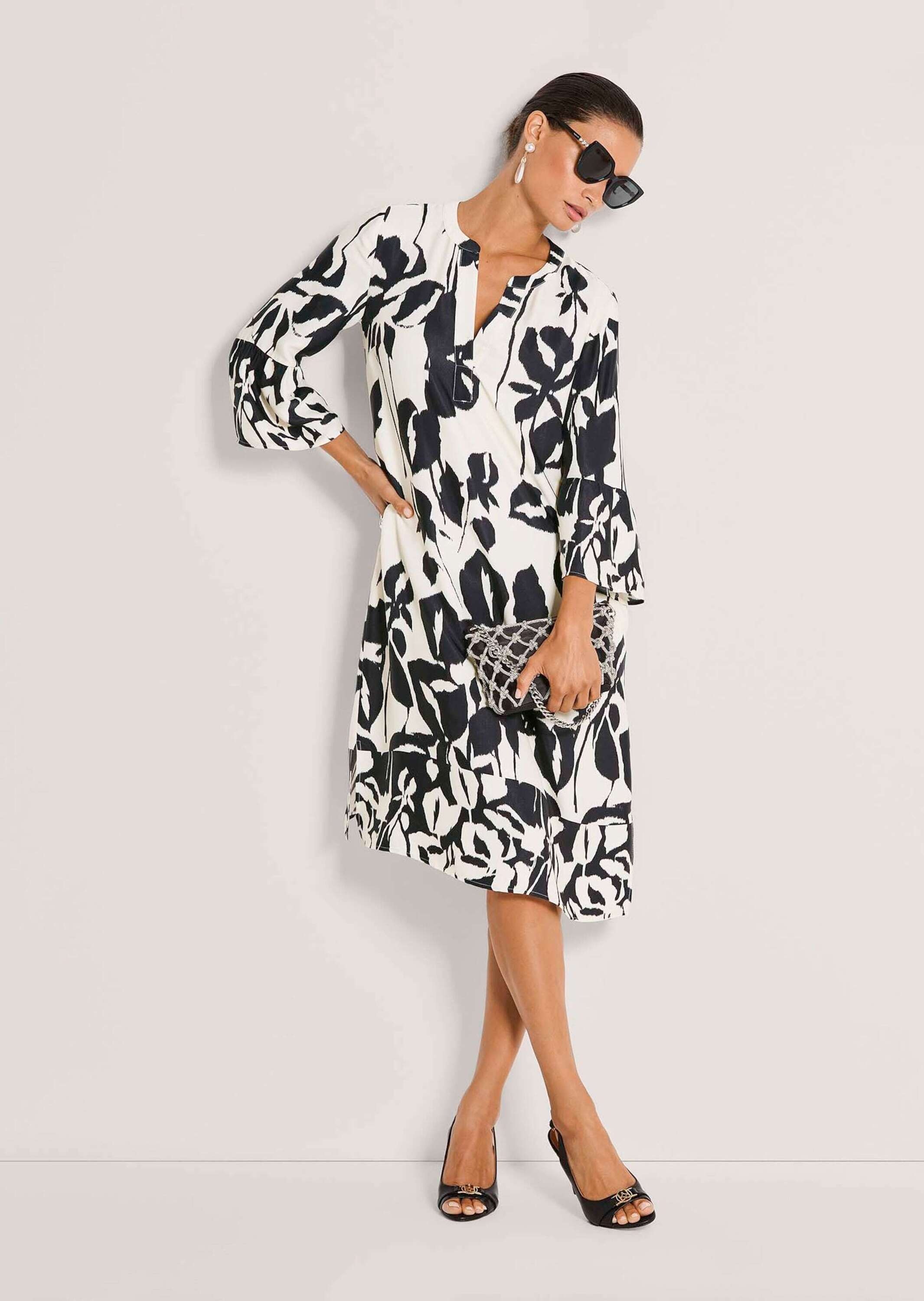 MADELEINE Sommerkleid »Sommerkleid Druckkleid mit floralem Muster« Ärmel mit Volantabschluss