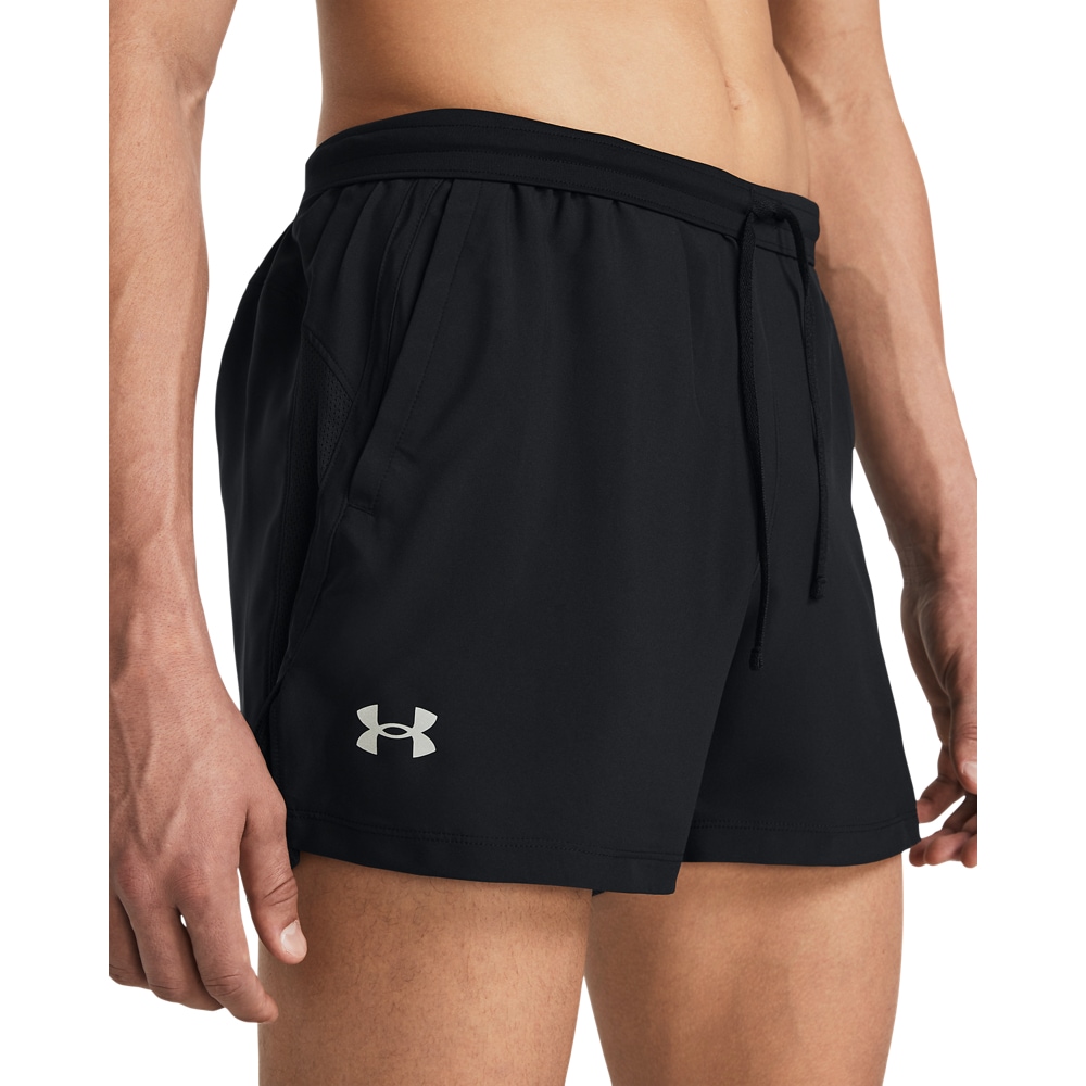 Under Armour® Shorts »UA LAUNCH 5'' SHORTS«  sportlicher Stil, für intensive Workouts und Fitnessaktivitäten