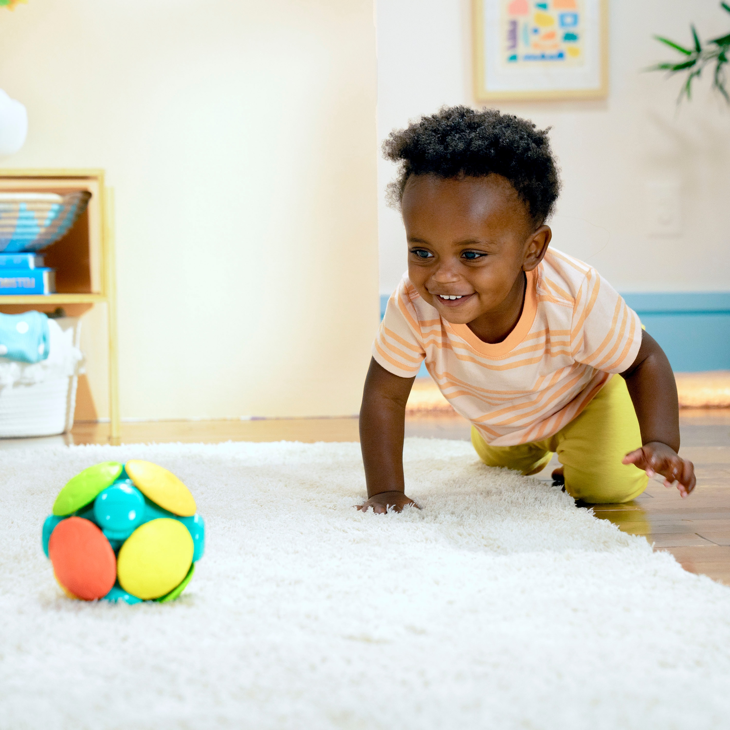 Bright Starts Greifspielzeug »Wobble Bobble™ Crawl & Chase Ball«