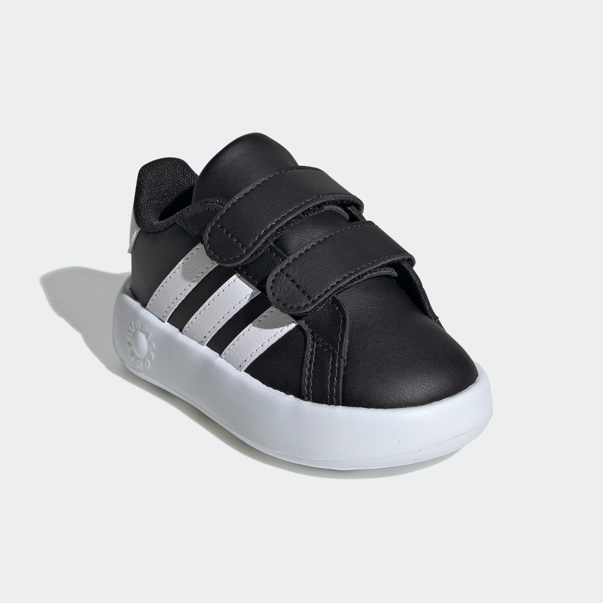 adidas Sportswear Klettschuh »GRAND COURT 2.0 KIDS«, Design auf den Spuren des adidas Superstar, für Kinder