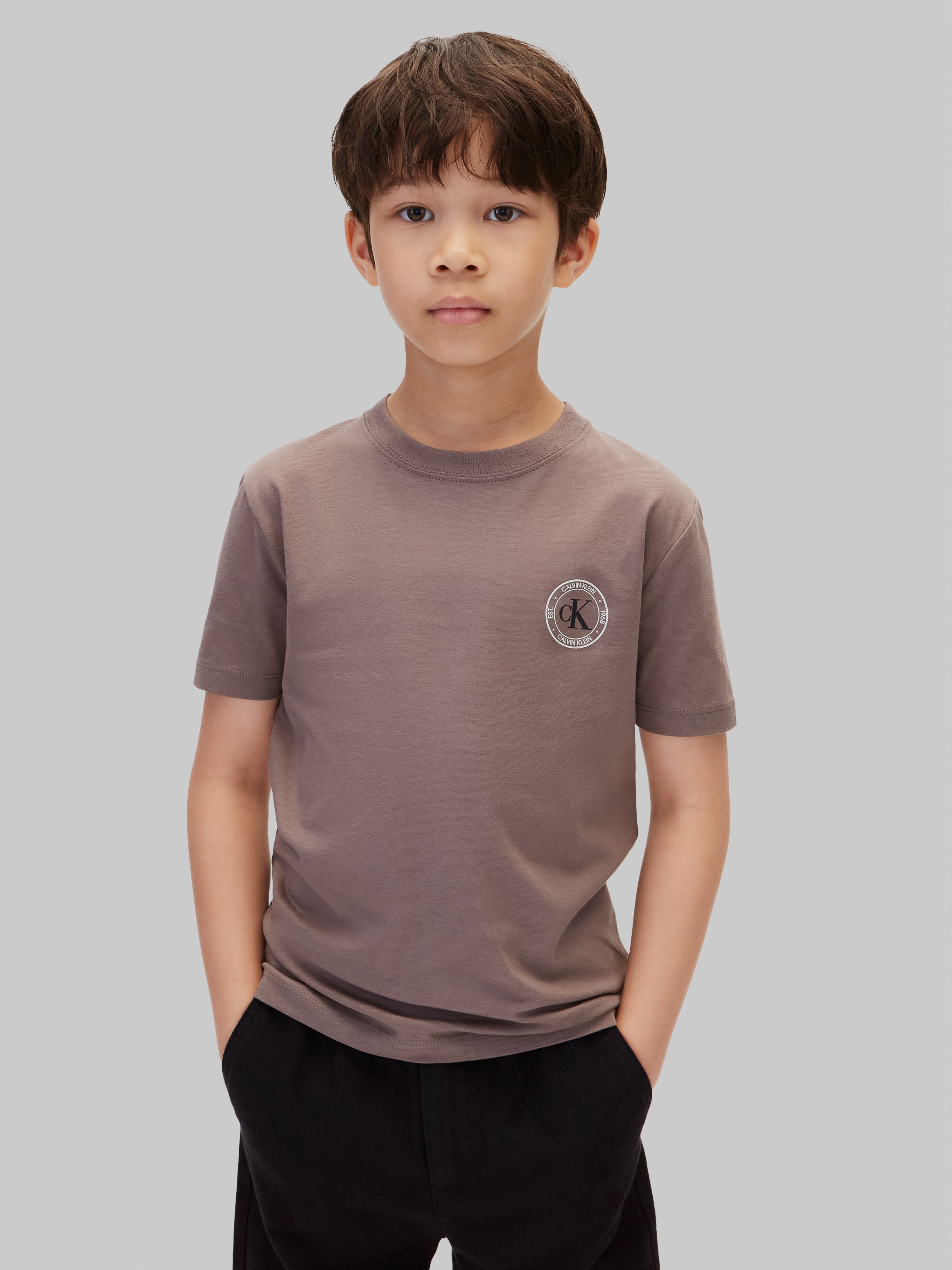 Calvin Klein Jeans T-Shirt »CK SMALL CHEST CIRCLE SS T-SHIRT« Regular fit mit Rundhalsausschnitt
