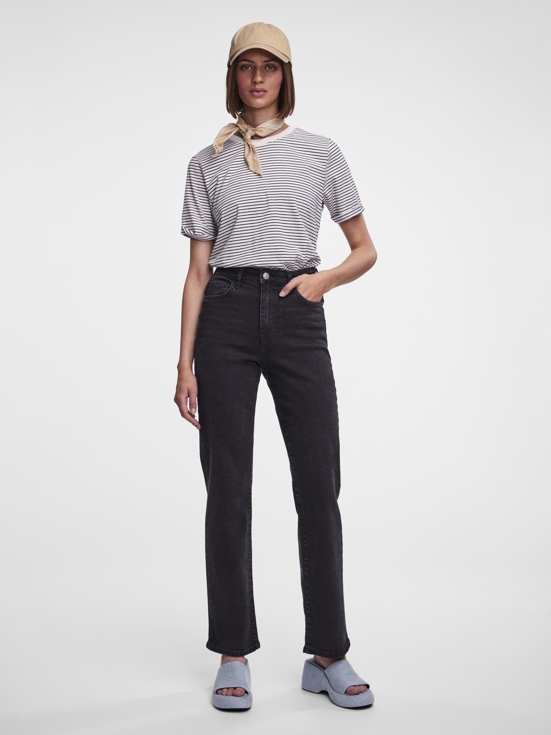 pieces Straight-Jeans »PCKELLY HW STRAIGHT JEANS BL102 NOOS BC«