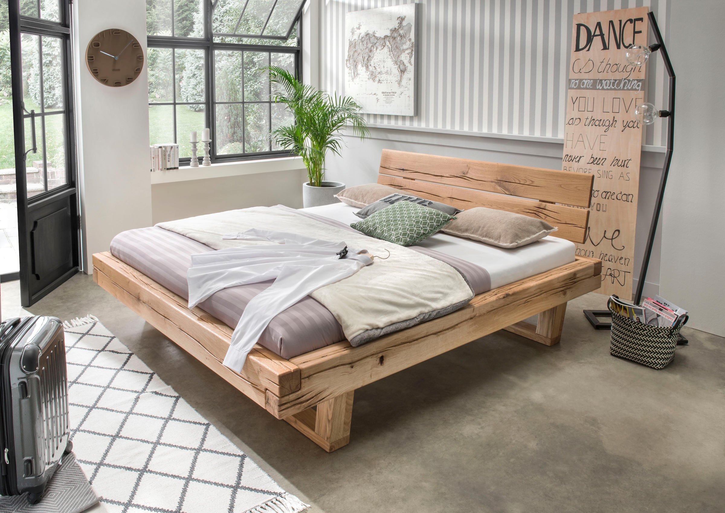 Home affaire Massivholzbett »Ultima Balkenbett Doppelbett, Füße mit Kufenform«, (hohe Belastbarkeit: 200kg je Seite), FSC®-zertifizierte Wildeiche oder Fichte, viele Breiten zur Auswahl