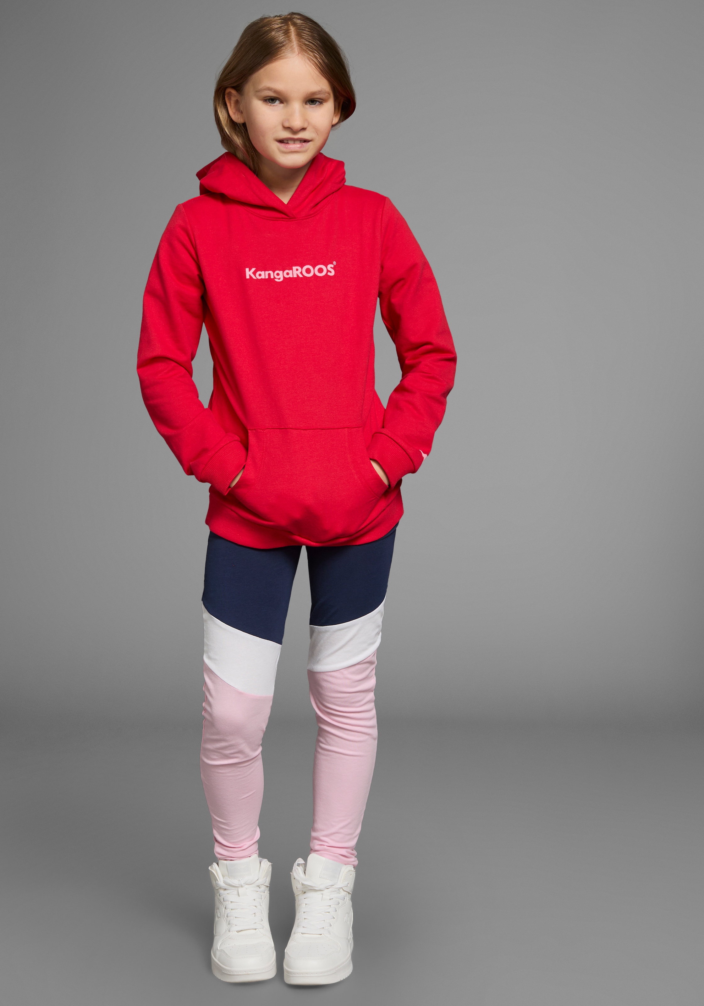 KangaROOS Kapuzensweatshirt »Hoodie mit Logoprint«, Langarm, bedruckt, aus Sweatware mit Baumwolle, mit Kängurutasche