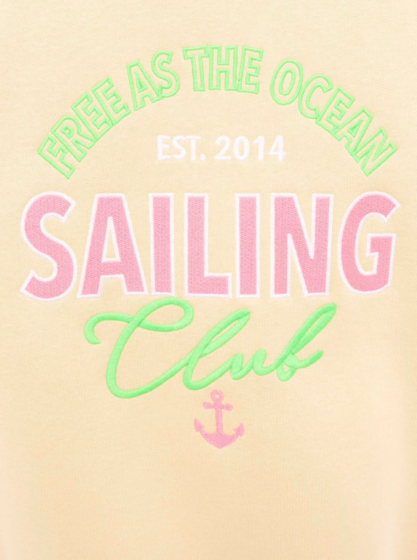 Zwillingsherz Kapuzensweatjacke »"Sailing Club"«, Kapuzensweatjacke mit großer SAILING Applikation am Rücken und Tasche