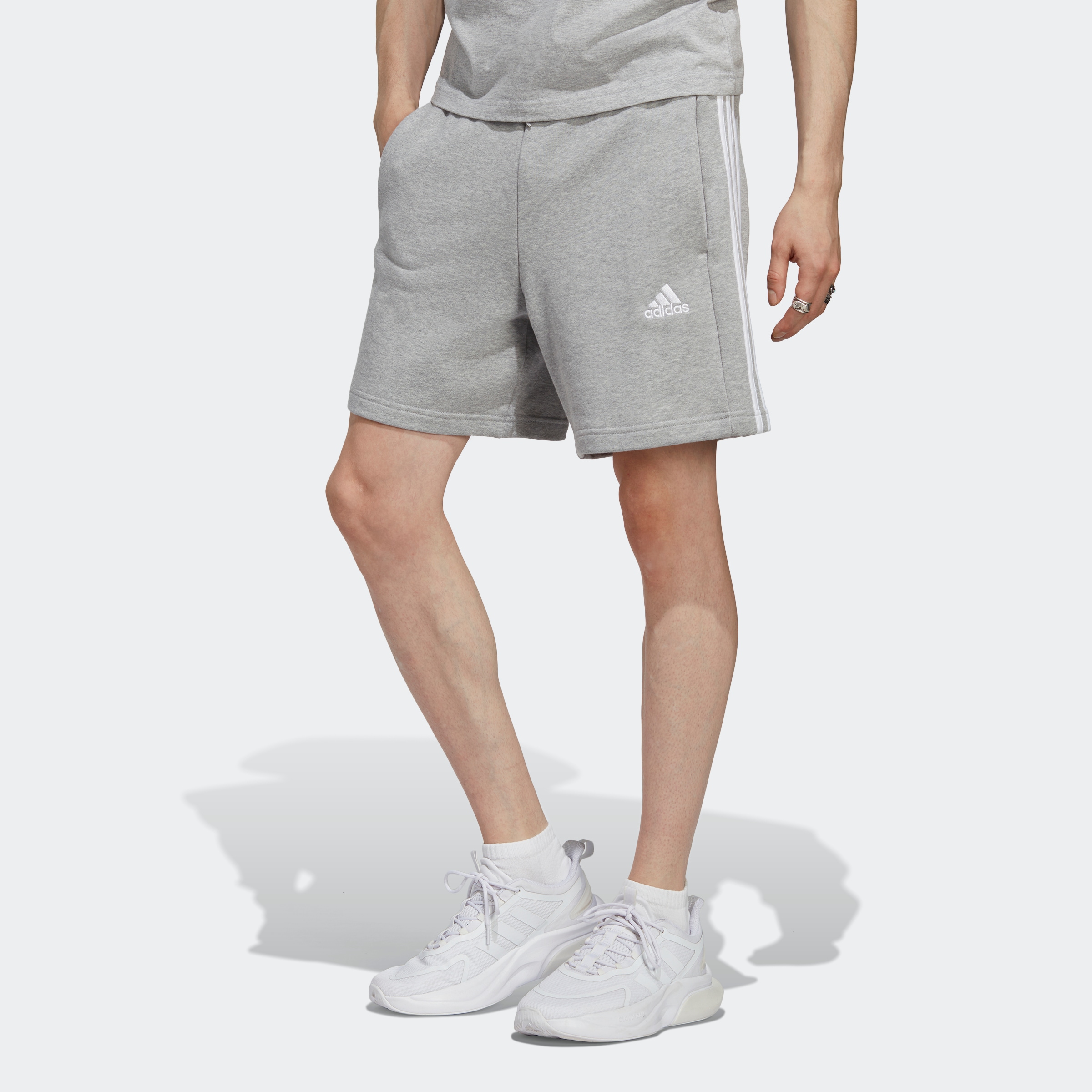 (1 »M FT tlg.) bei SHO«, Sportswear 3S ♕ Shorts adidas