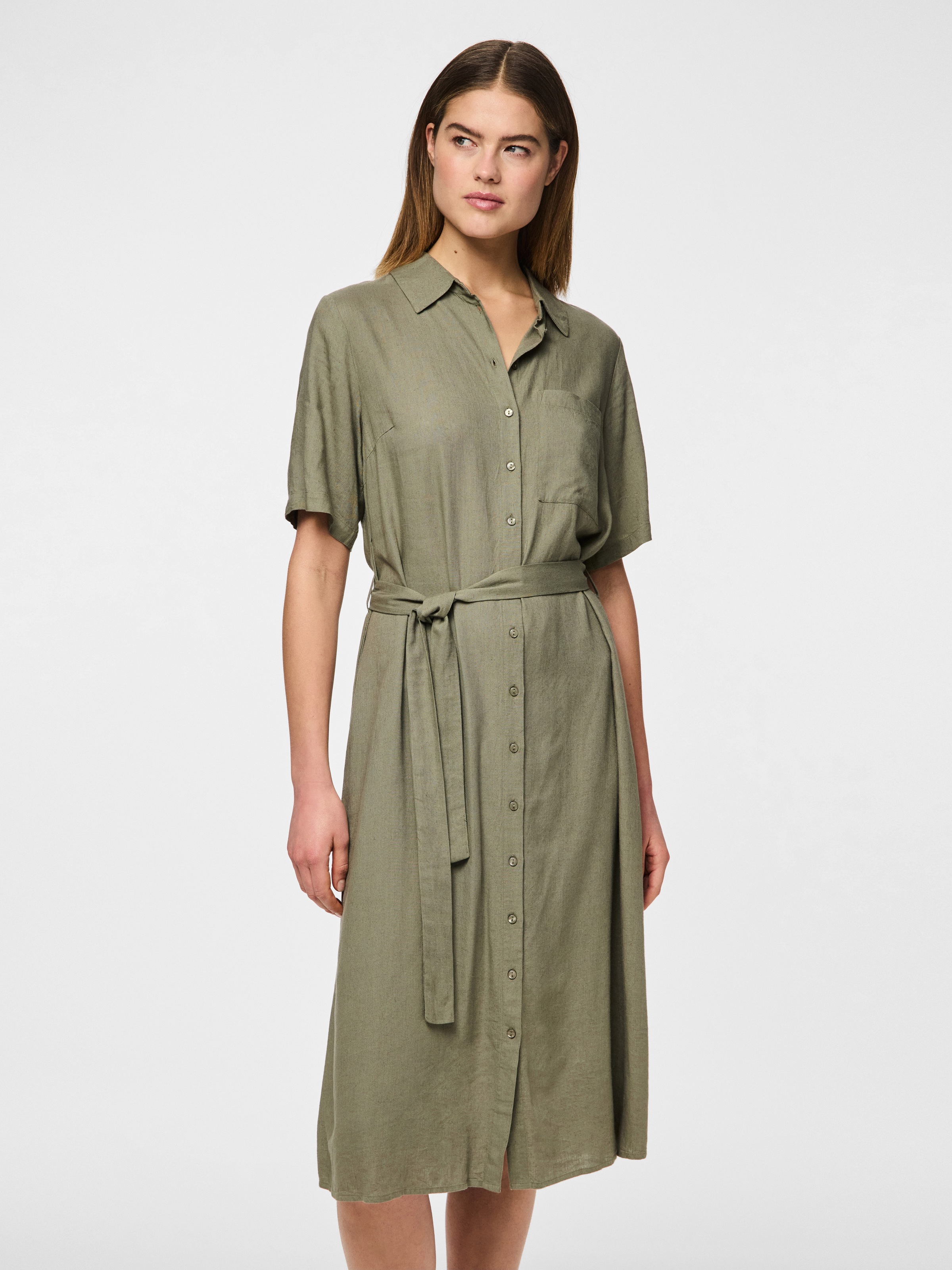 pieces Hemdblusenkleid "PCPIA 2/4 MIDI SHIRT DRESS WVN NOOS" Brusttasche mit Bindegürtel