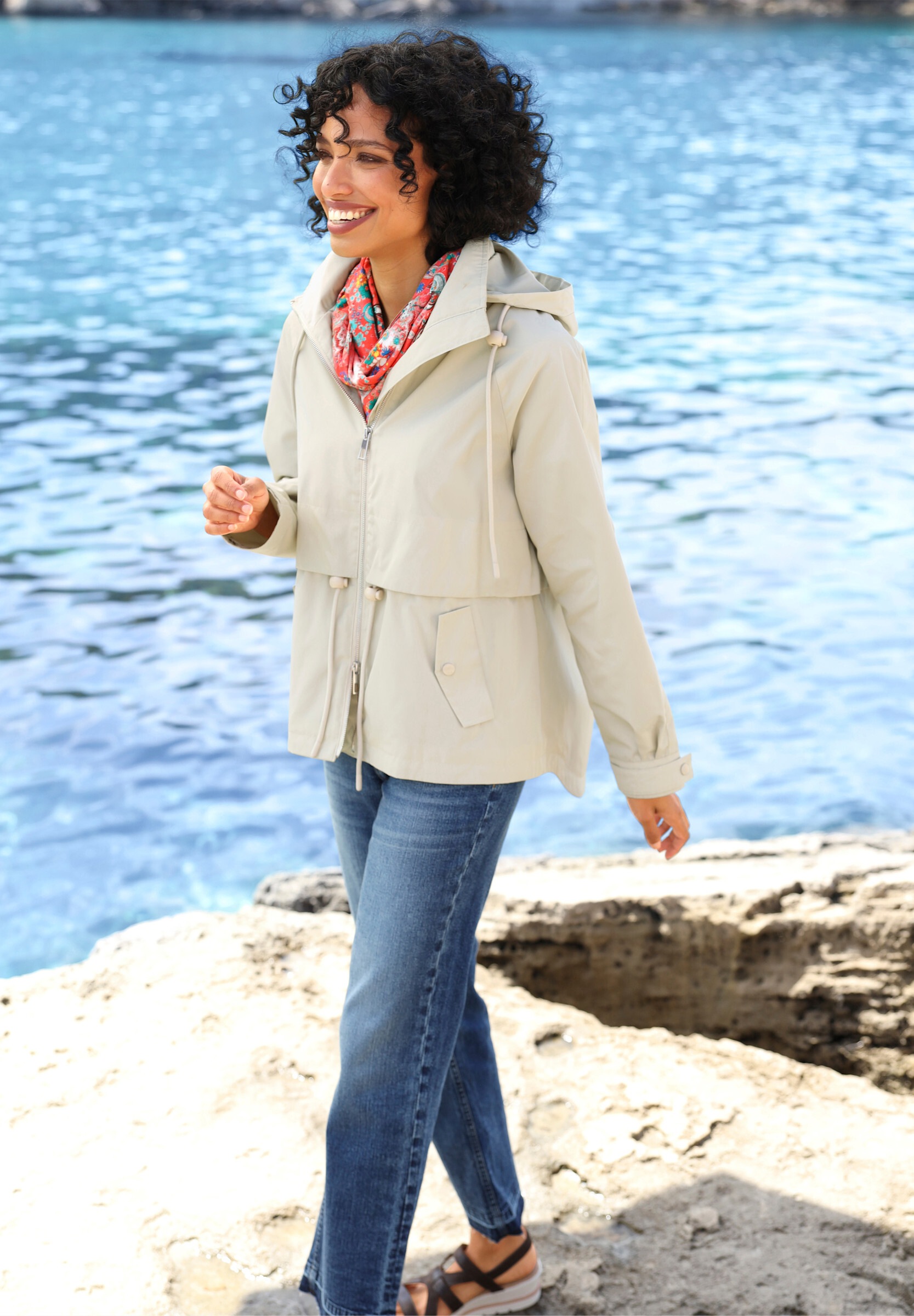 heine Funktionsjacke »Outdoorjacke Jacke mit Beschichtung« Abnehmbare Kapuze