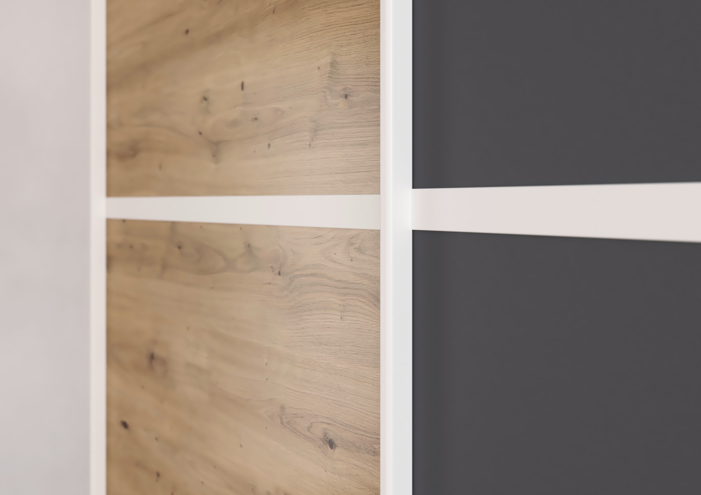 rauch Kleiderschrank »Schwebetürenschrank Garderobe Schrank TOP ANGEBOT Avola«, (in 3 verschiedenen Ausstattungen BASIC/CLASSIC/PREMIUM inkl. Spiegel), mit eleganten Zierleisten in Chrom, Schwarz oder Weiß MADE IN GERMANY